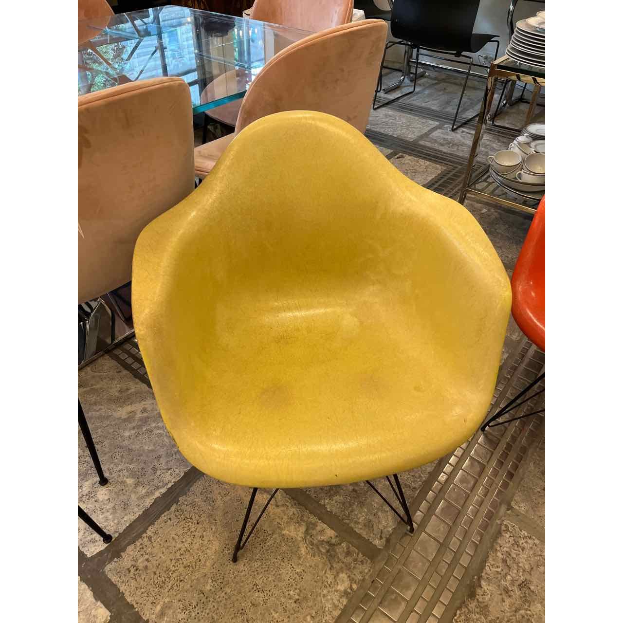 Yellow Eames Chair for Herman Miller – colletteconsignment.com