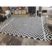 10x14-ft Navy & White Chevron Amagansett Indoor / Outdoor Rug - AS IS
