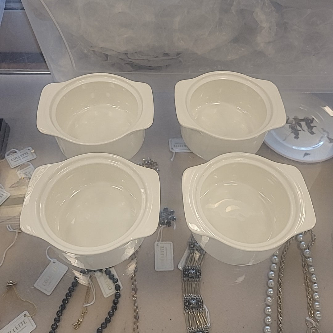 SET of 4 White Ceramic Ramekins w/ Lids
