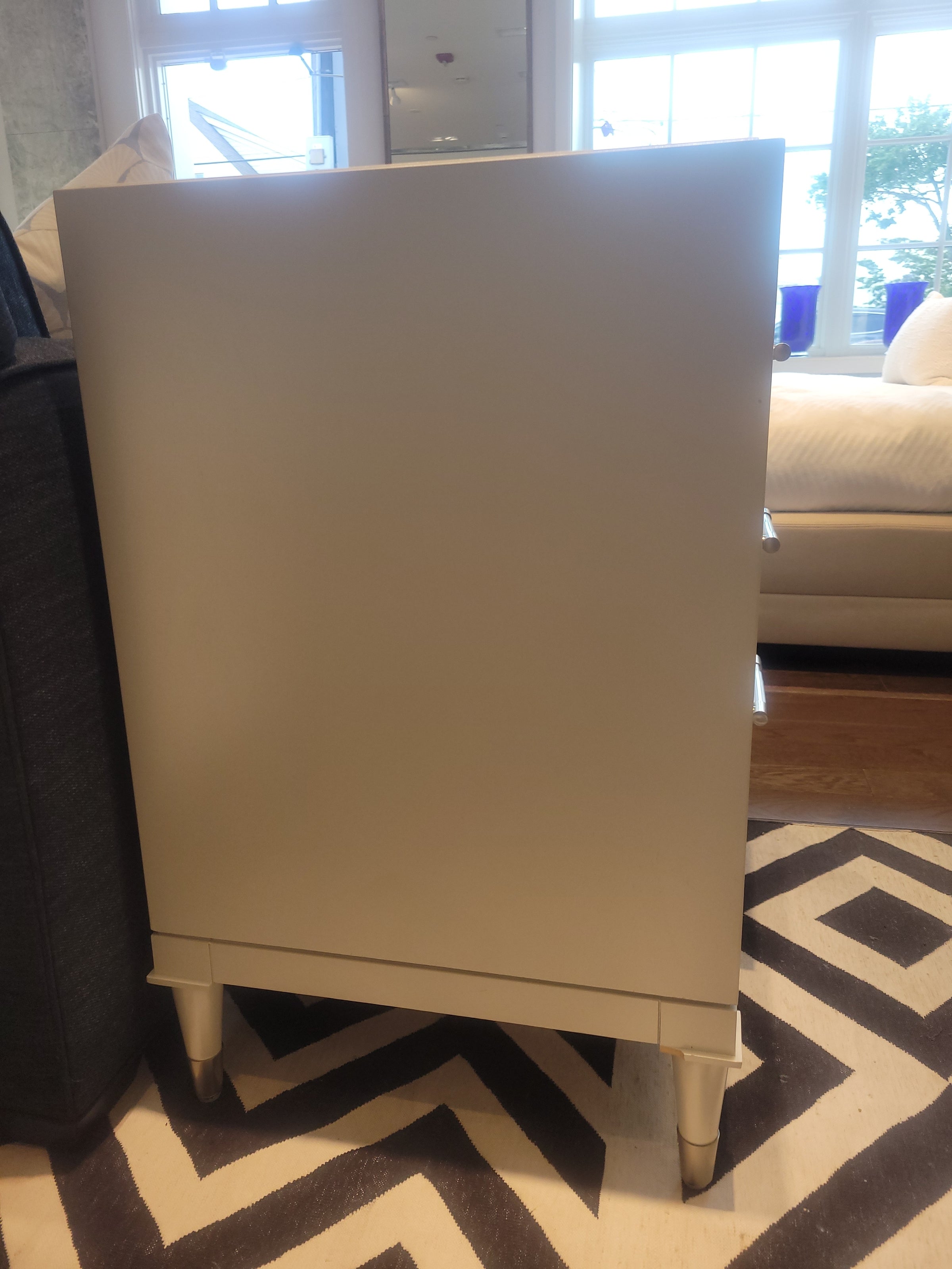 PAIR of 3-Drawer White Nightstands w/ Nickel & Lucite Pulls by Vanguard (AS IS)