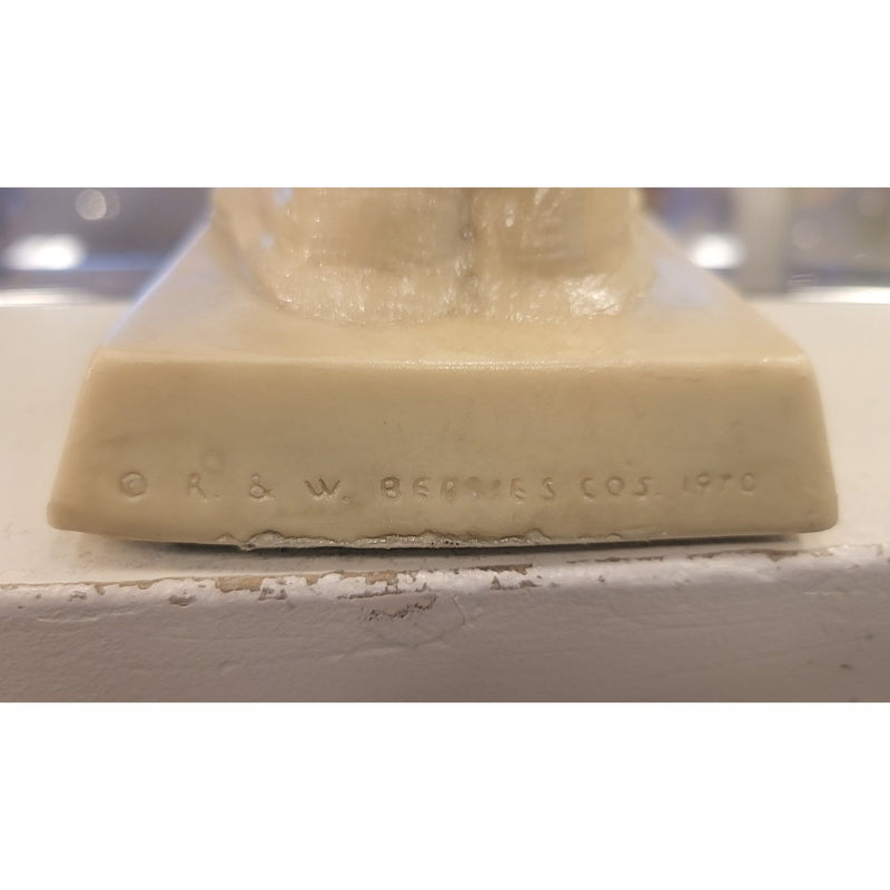 Sillisculpts Birthday Vinyl Figurine by R&W Berries