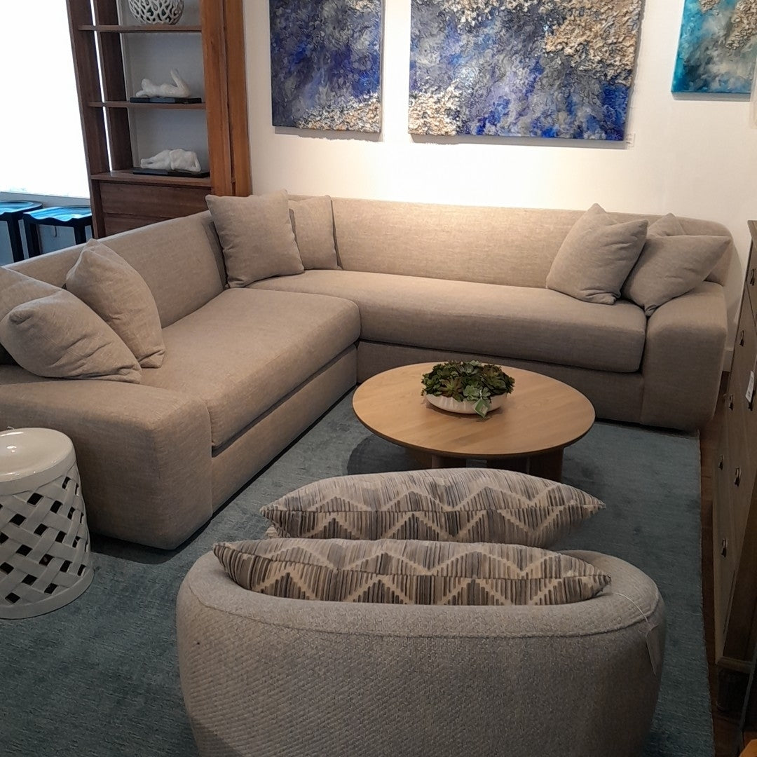 45JQD9RB - Gray L-Shaped Wide Arm Sectional Sofa