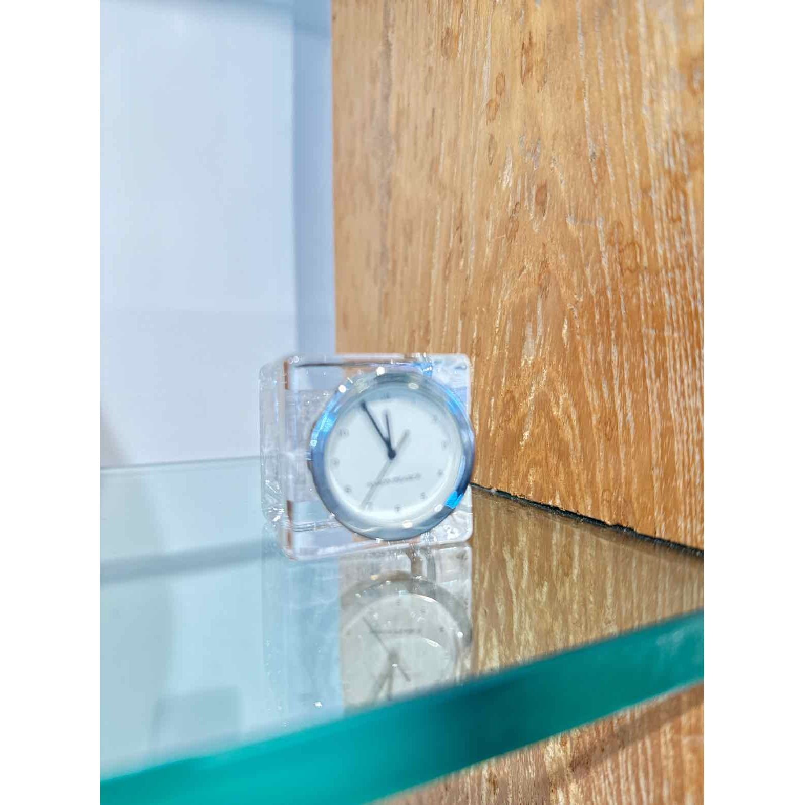 Mini Quartz Clock in Cube Crystal by Simon Pierce