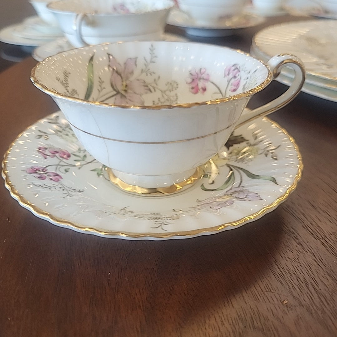 DuBarry Queen Mary China Teacup w/ Saucer