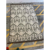 5.2' x 8' Gray & Beige Abstract Arrows Pattern Rug #50