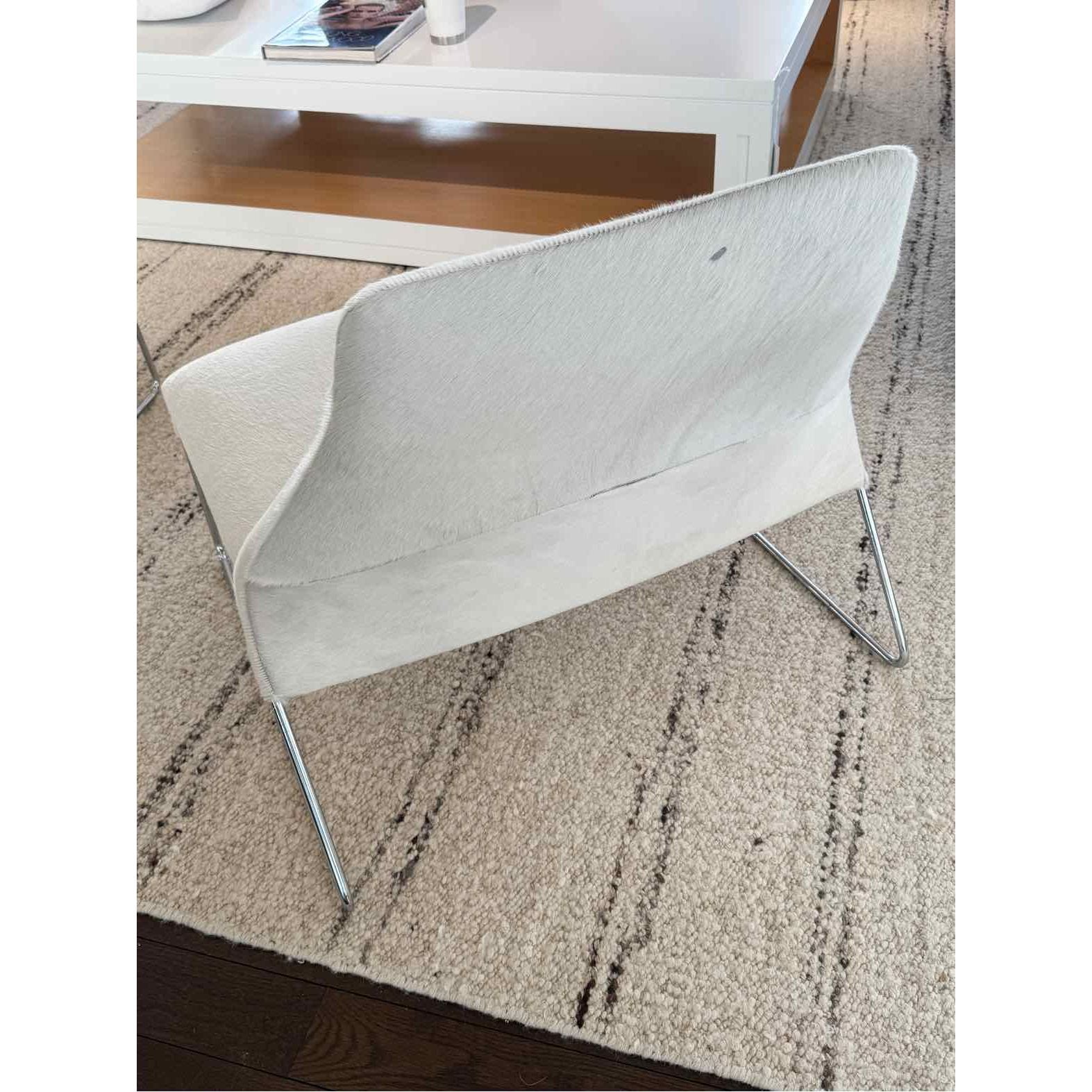PAIR of 'Lazy' Off-White Hide Lounge Chairs by B&B Italia