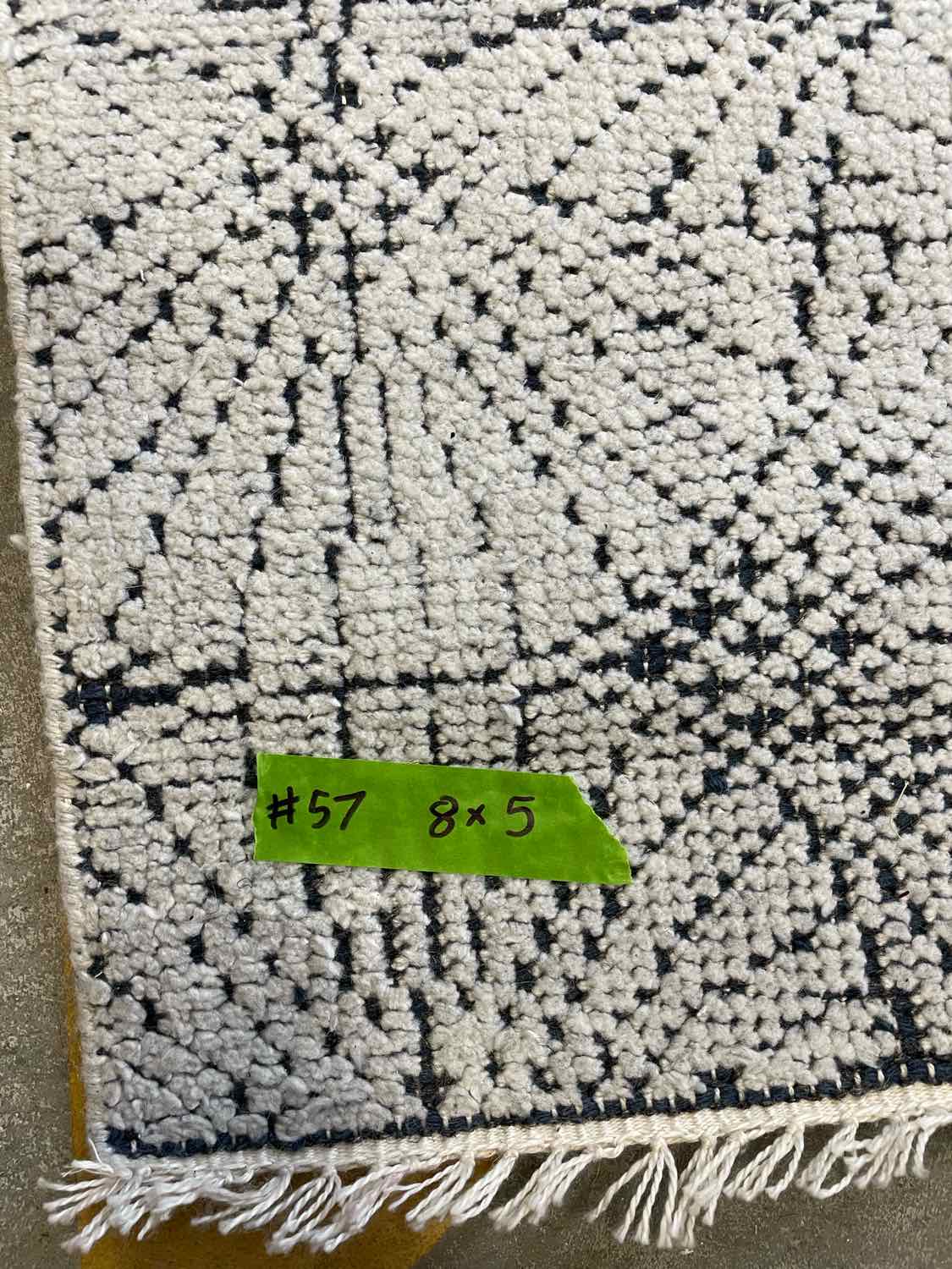 5' x 8' Beige Sunburst Pattern Rug #57