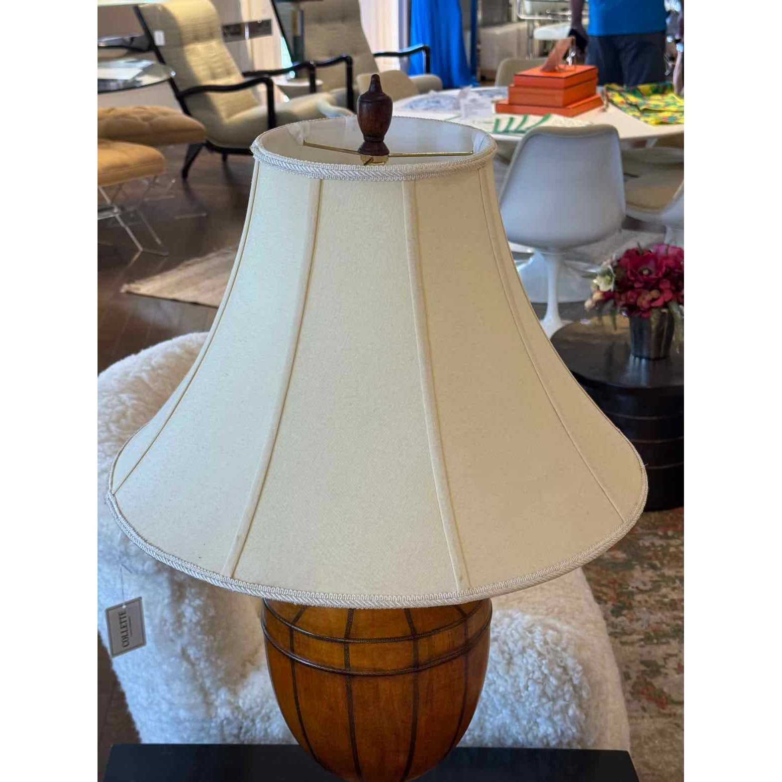 Vintage Trophy Shaped Wood Lamp w/ Chain Pattern 20"Diam X 34"H