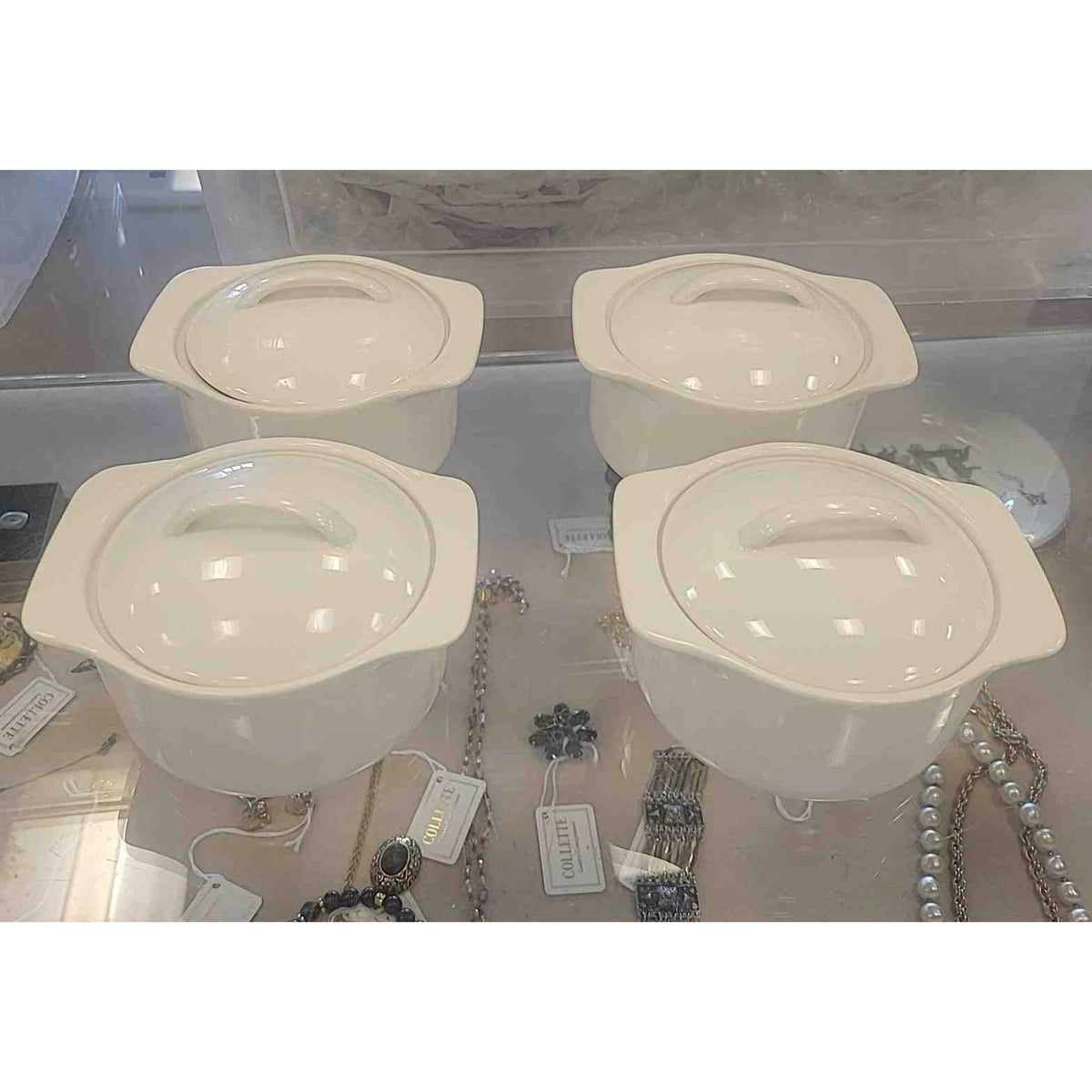 SET of 4 White Ceramic Ramekins w/ Lids