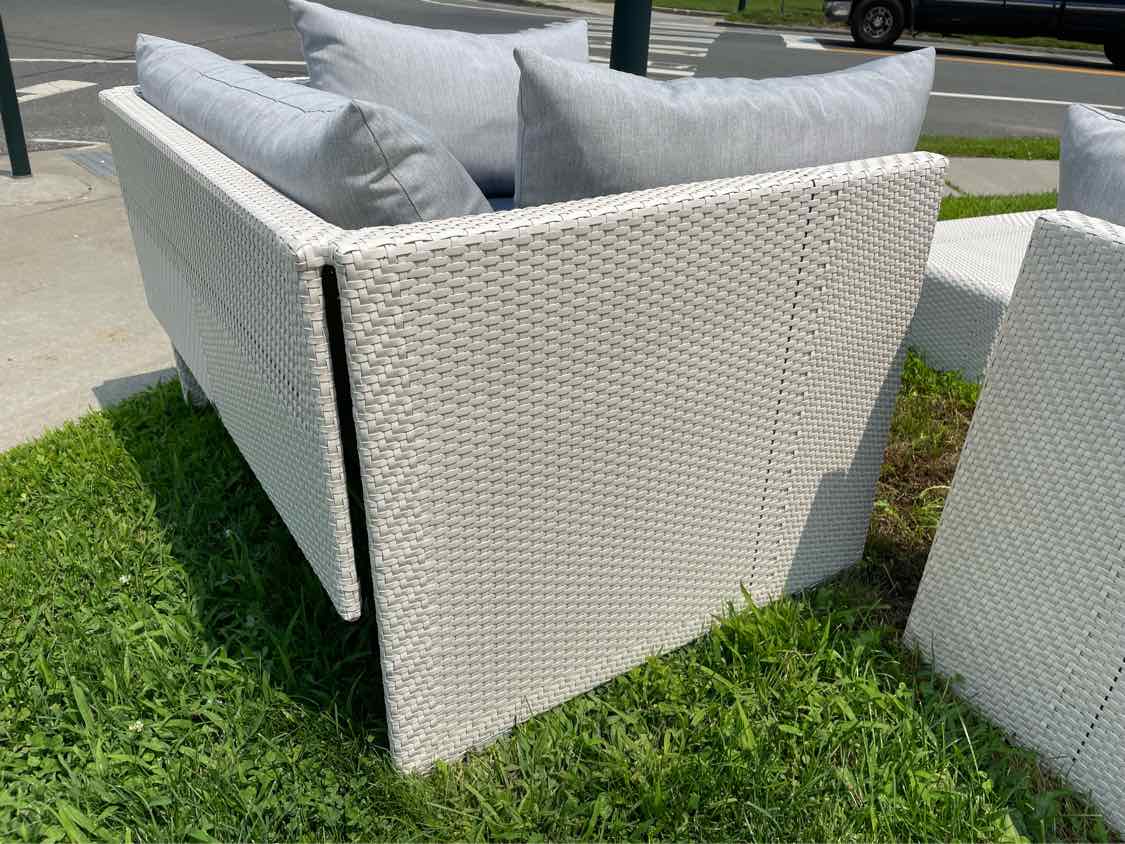 PAIR of White Wicker Slimline Lounge Chairs w/ Navy Cushions by Dedon