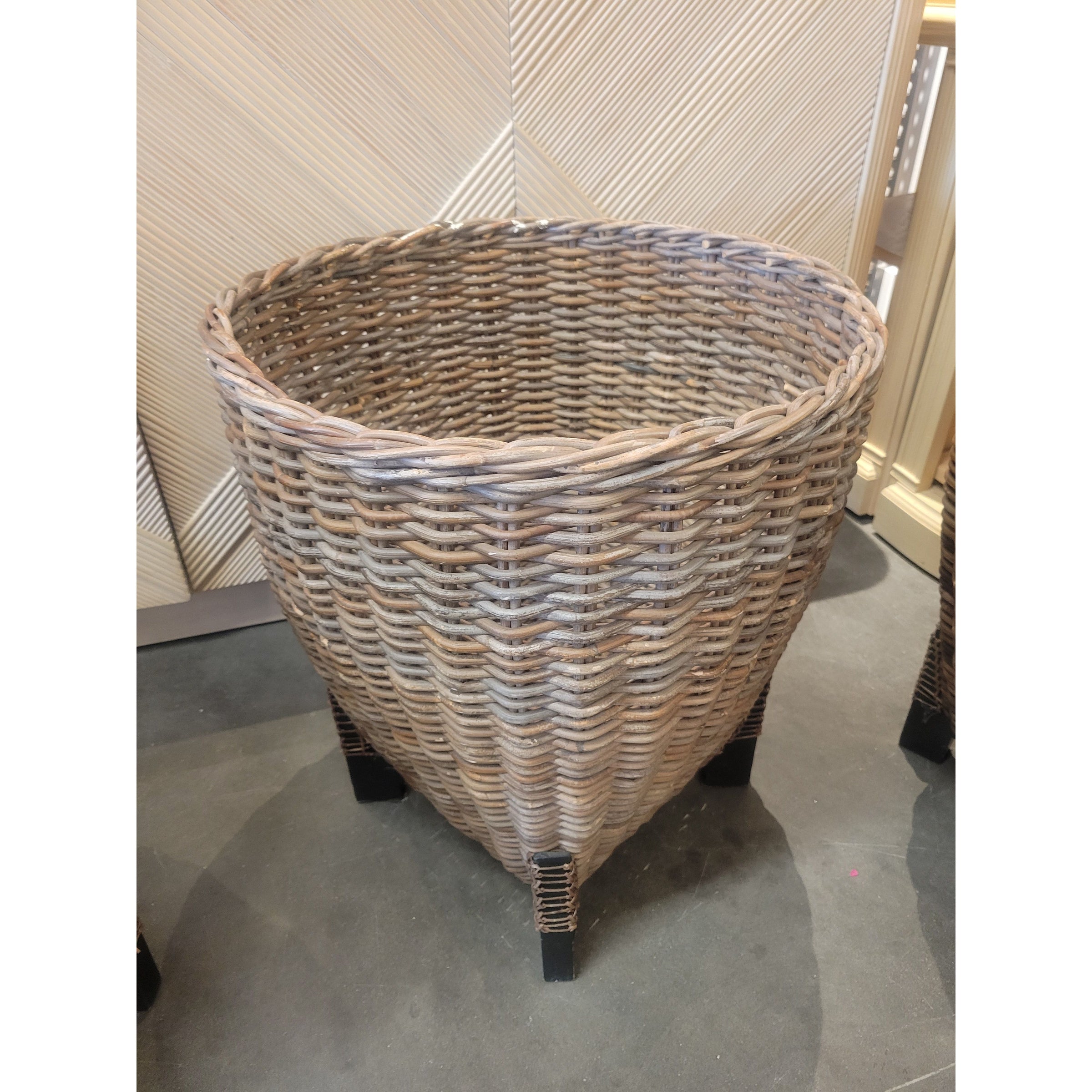 Wicker Planter / Basket on Dark Wood Feet