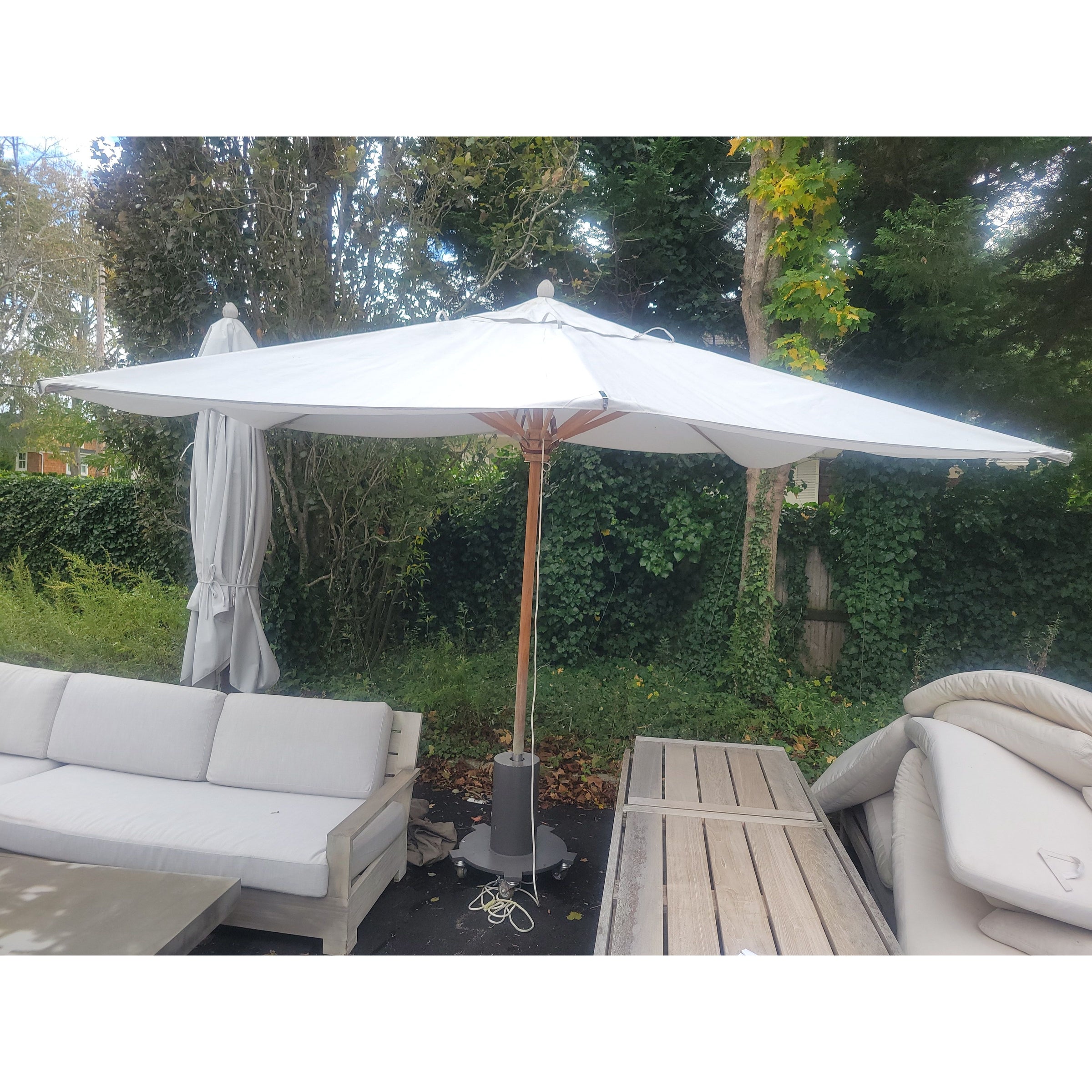 9.5-ft Square Umbrella by Santa Barbara w/ Rolling Metal Stand by Sutherland