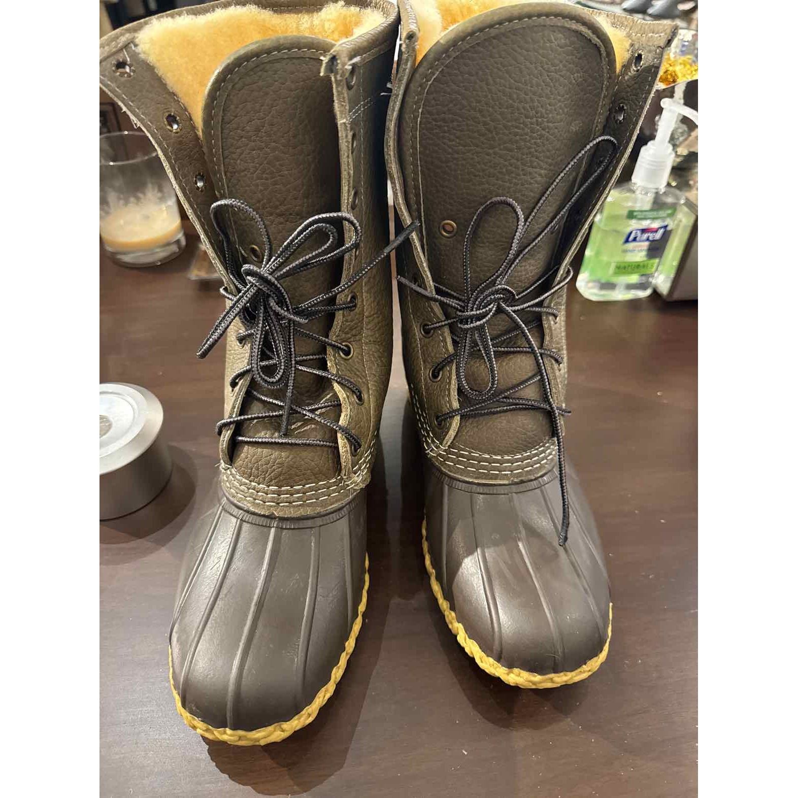 LL Bean Boats w/ Shearling Lined & Insulated Size 8