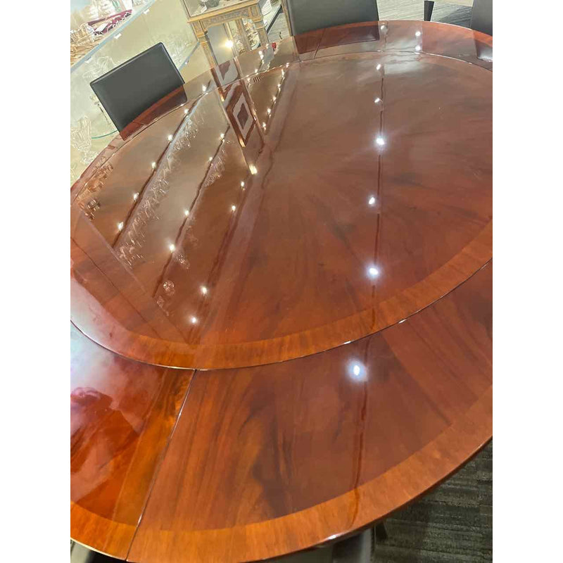 Niagara Round to Oval Perimeter Table