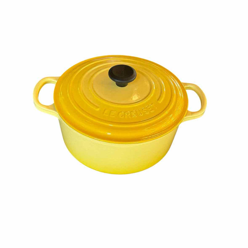 Le Creuset Yellow French Oven w/ Lid