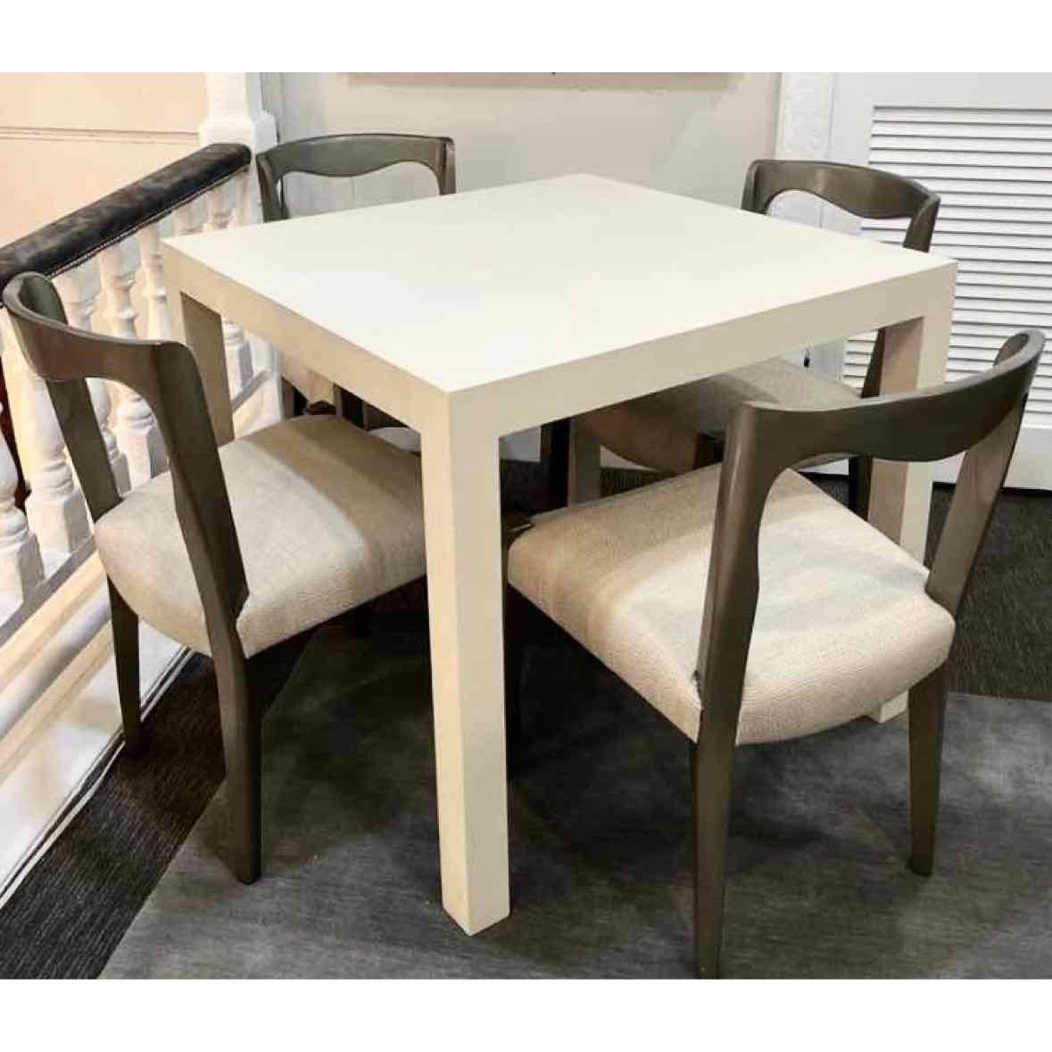 Card Table and 4 Chairs (set)