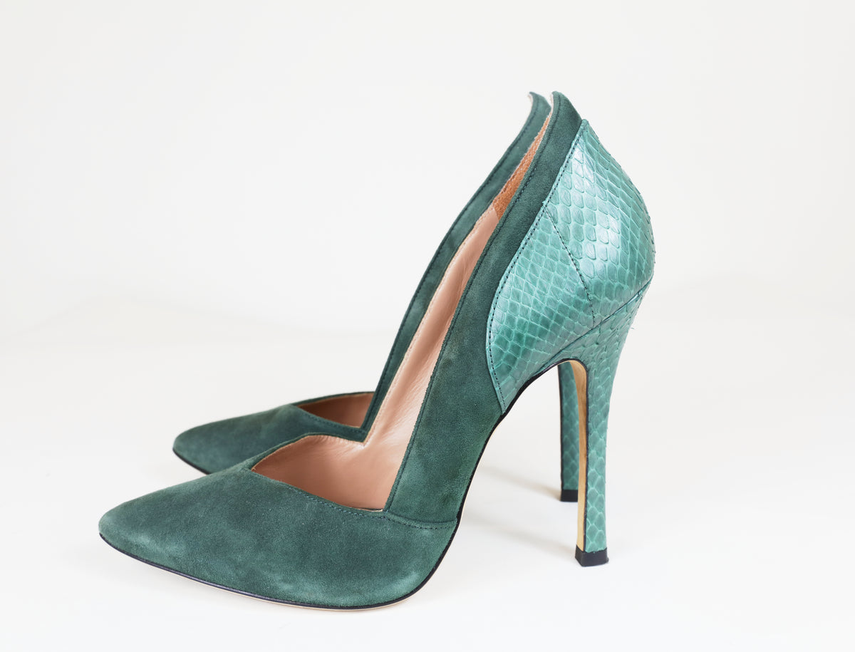Sigerson Morrison 9 Green Pointed Toe Pumps w/ Snakeskin Heel