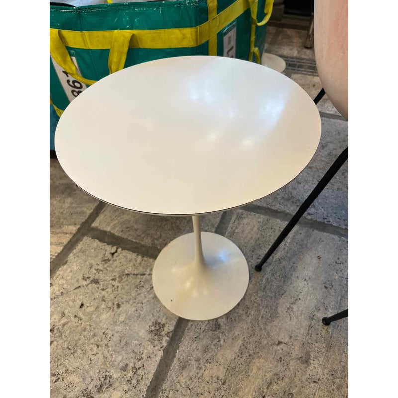 Saarinen Small White Round Side Tables