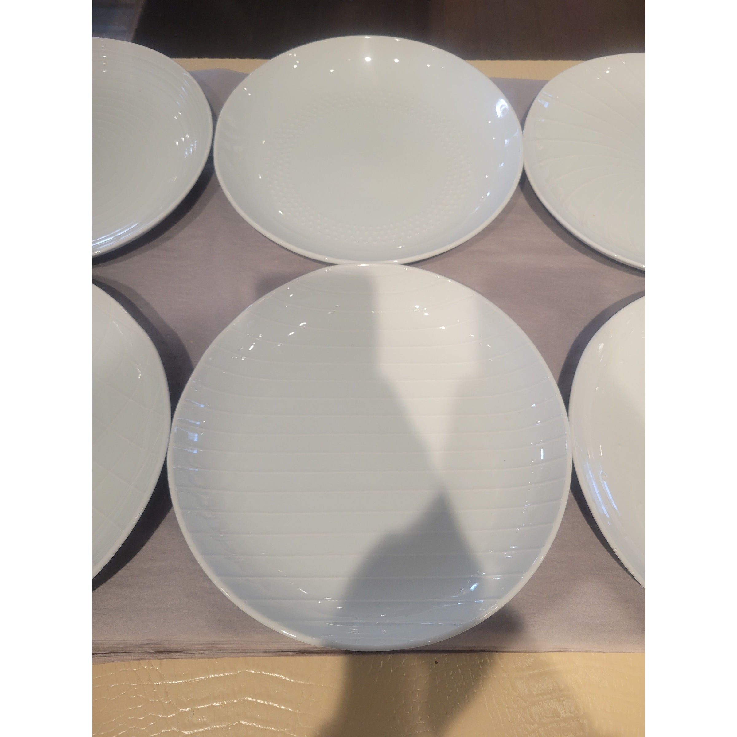 Set of 6 Dinner Plates by Hakusan