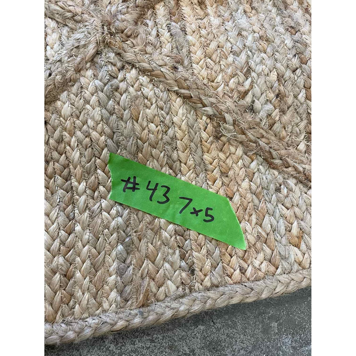 5' x 7' Raised Diamond Jute Rug #43