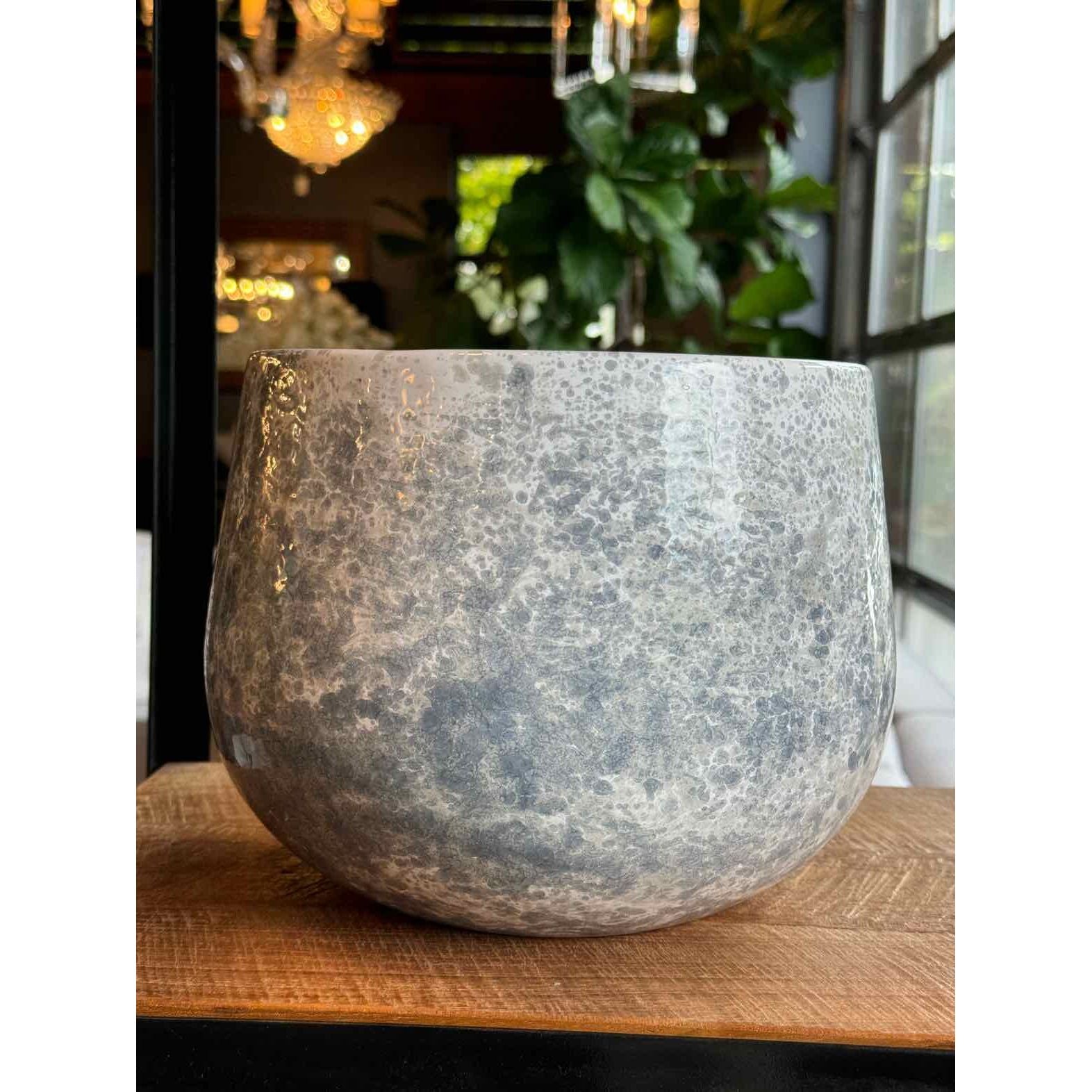 Destinos Small White & Grey Indoor Planter