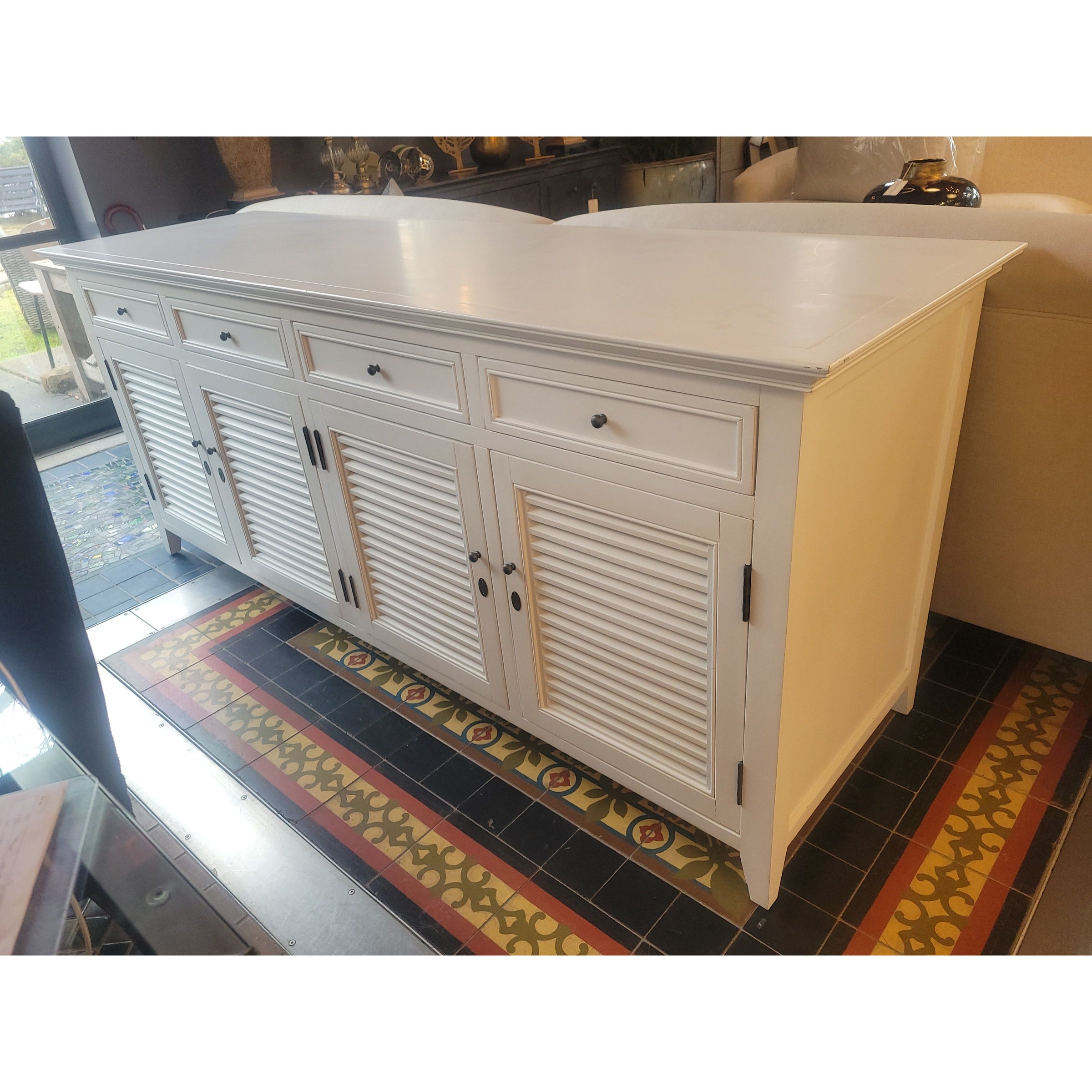 White Wood Country Sideboard w/ 4 Doors & 4 Drawers