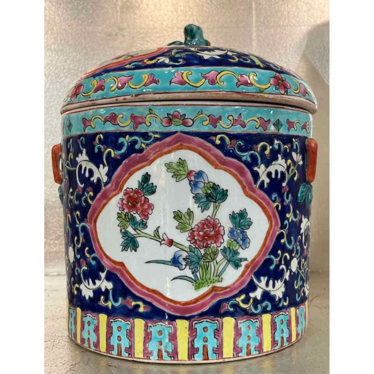 Chinese Jar w/Lid