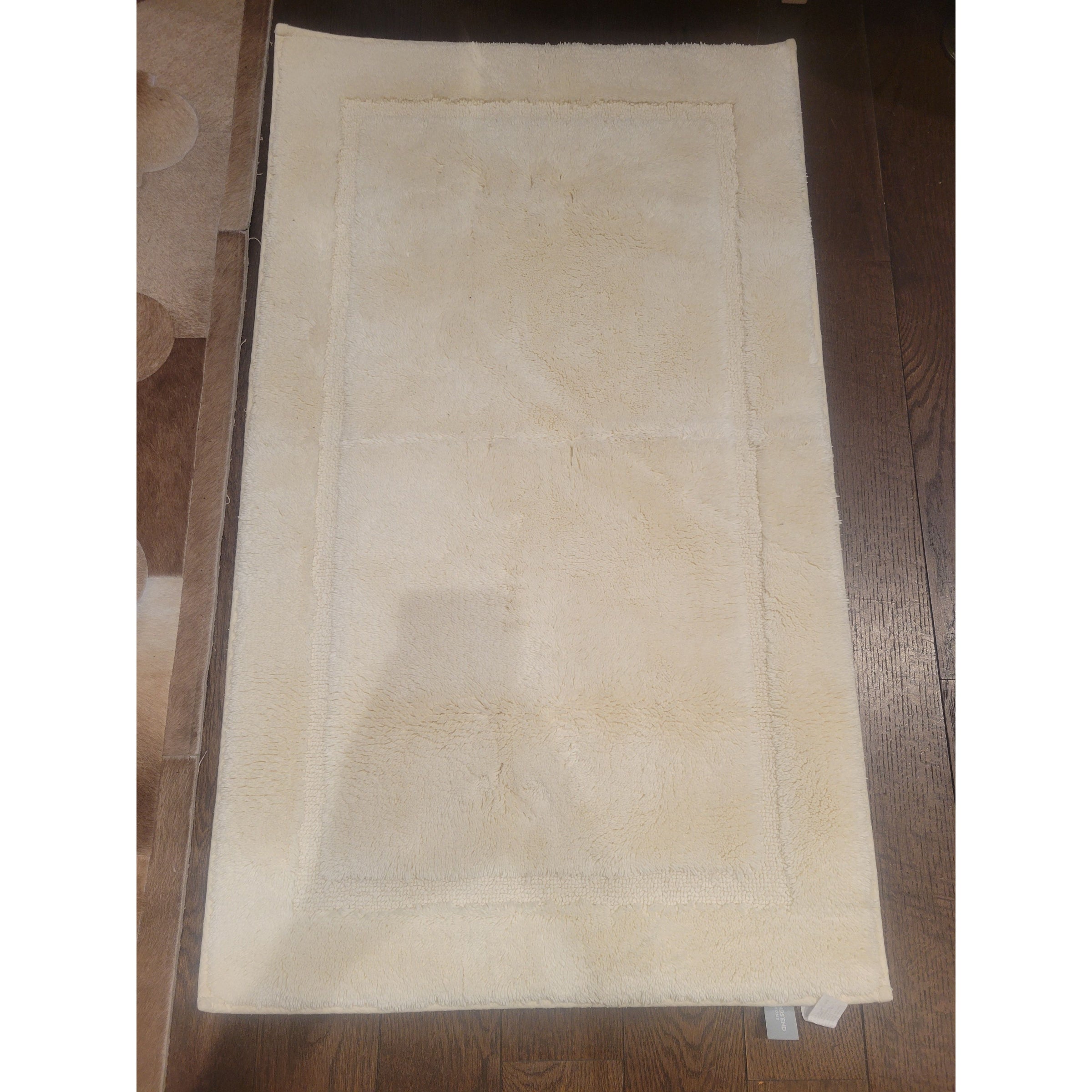 Off-White Rectangular Bath Mat