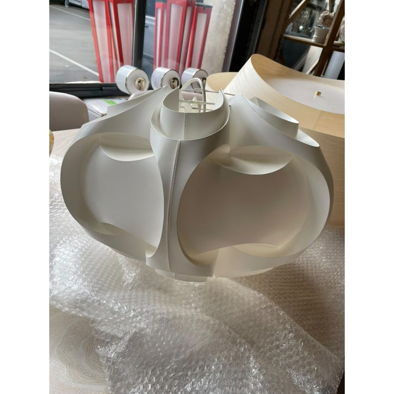 White Wave Form Pendant Light - colletteconsignment.com