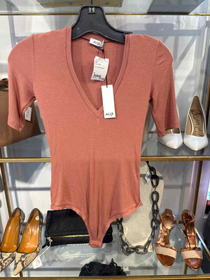 ALIX Size S Coral Bodysuit