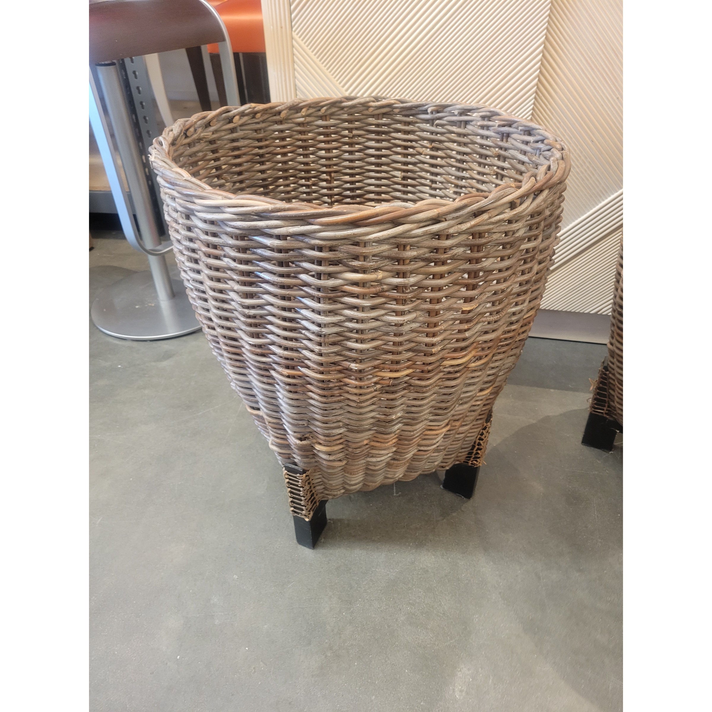 Wicker Planter / Basket on Dark Wood Feet
