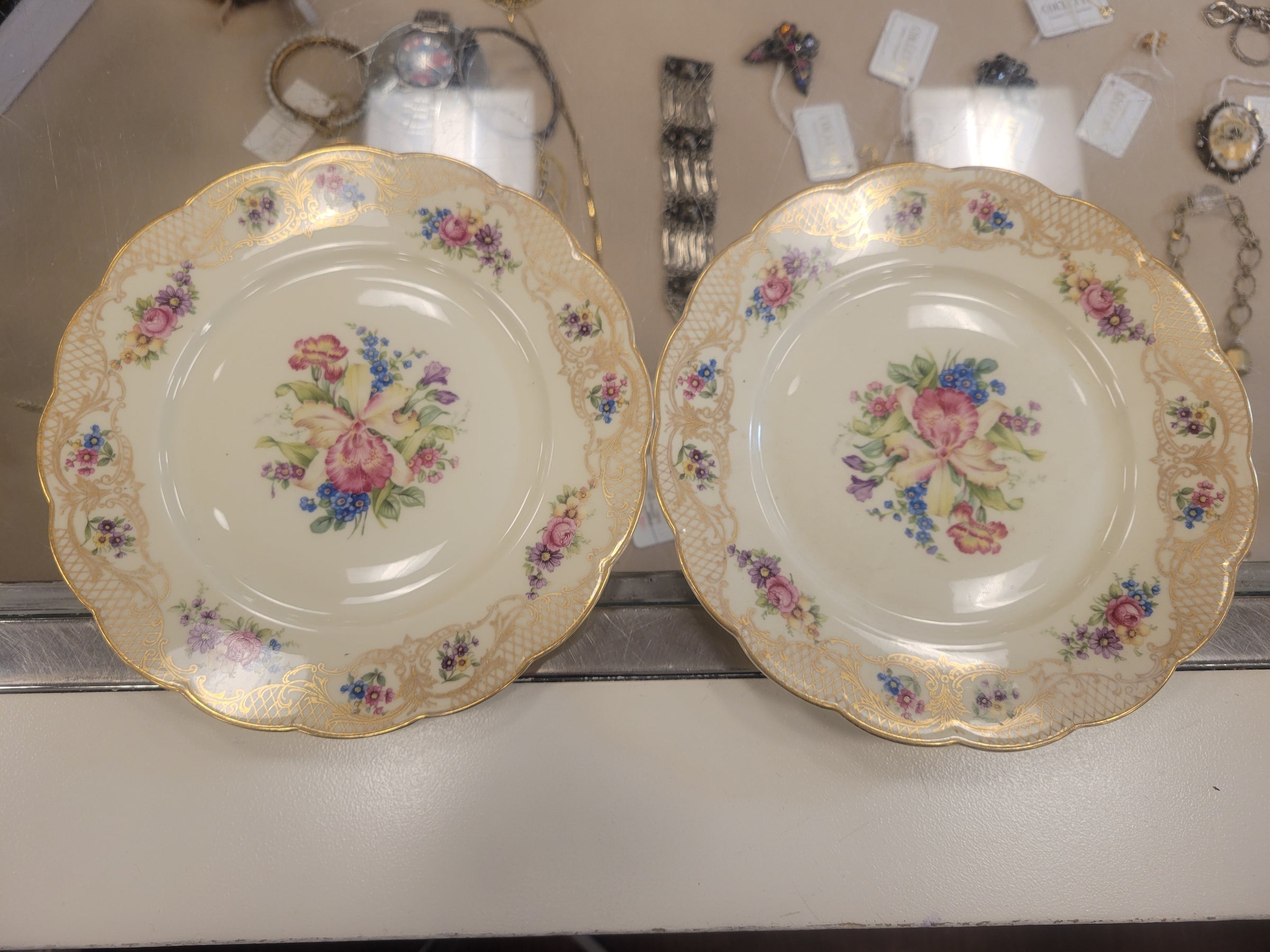 Pair of "Rosalie" Plates by Royal Bayreuth Bavaria