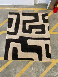 4.2' x 5' Black & Beige Abstract Maze Rug #62
