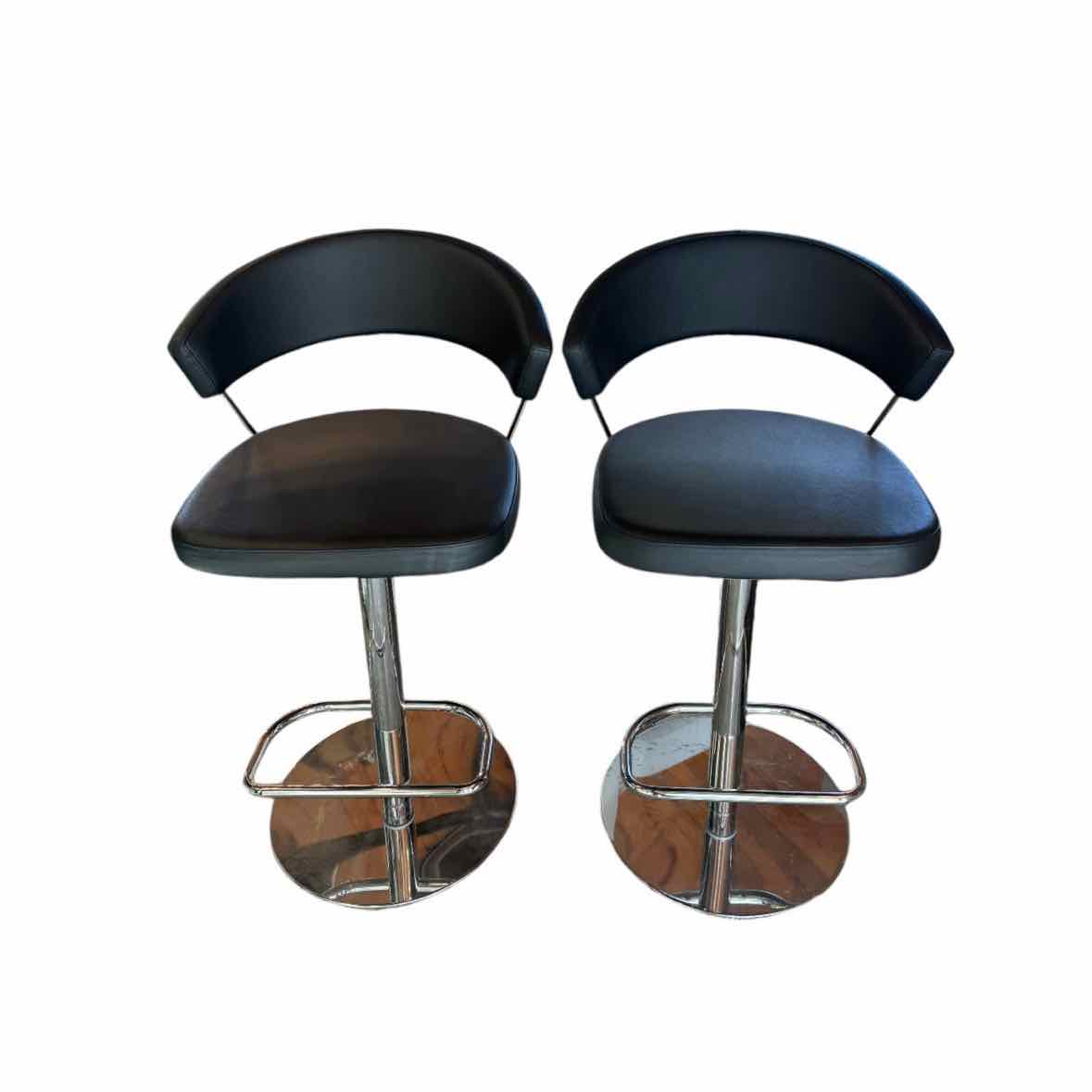 Pair of Black Leather & Chrome Bar Stools by Calligaris