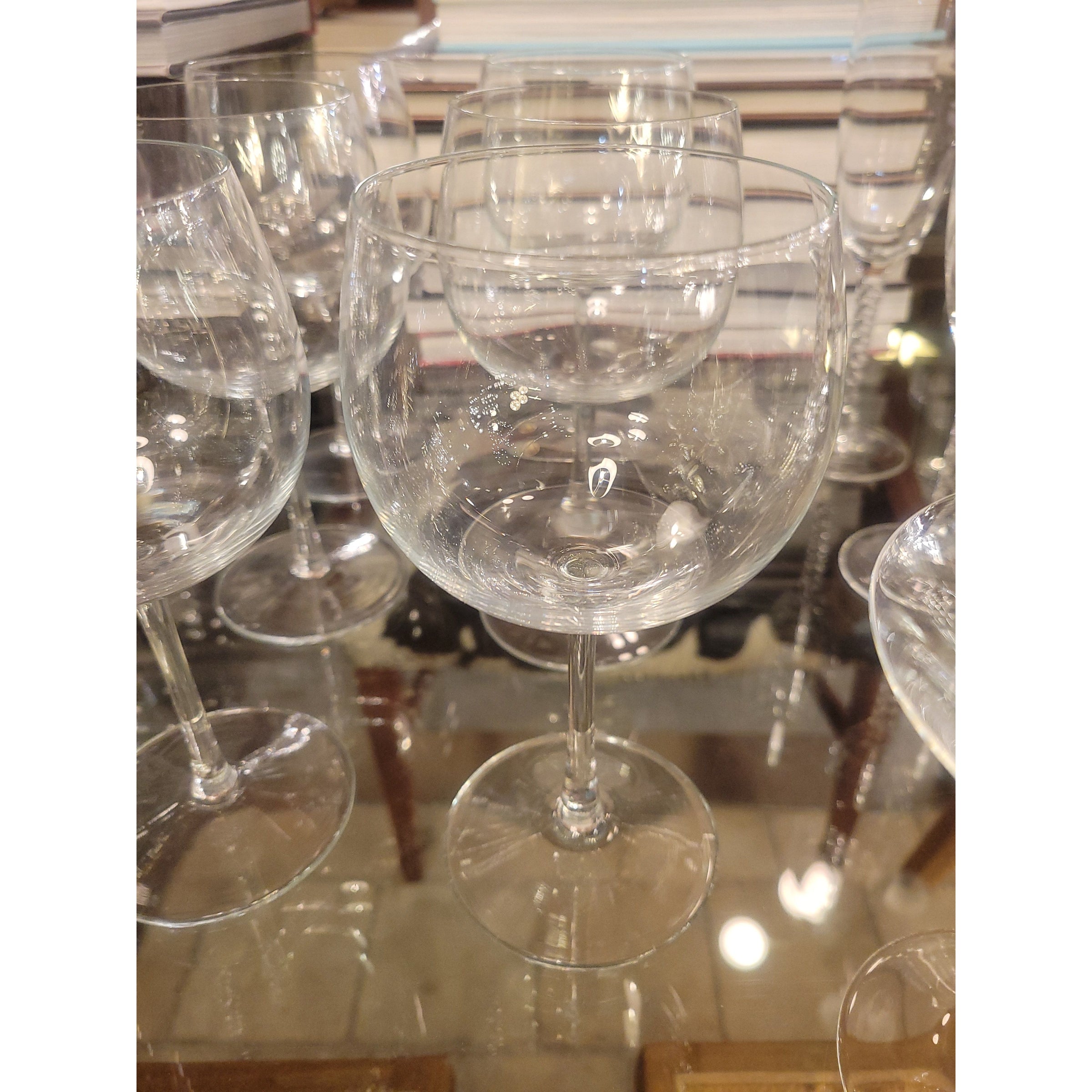 SET of 8 Wine Glasses