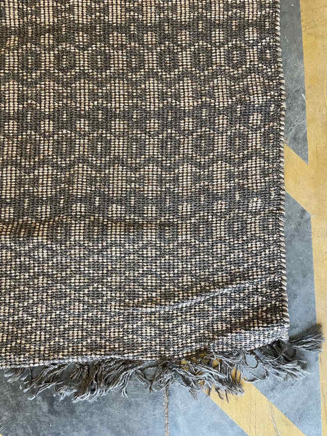5' x 8.8' Gray & White Diamond Striped Rug #47