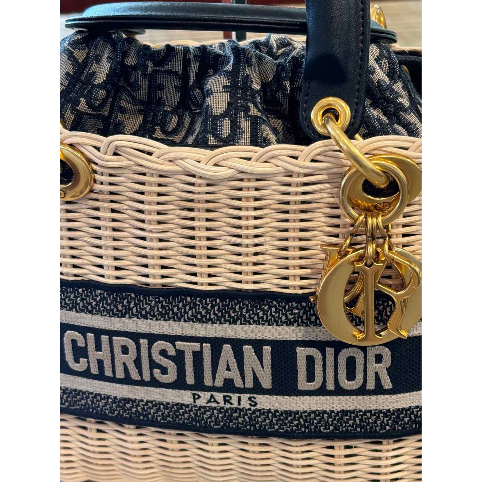 Christian Dior Handle