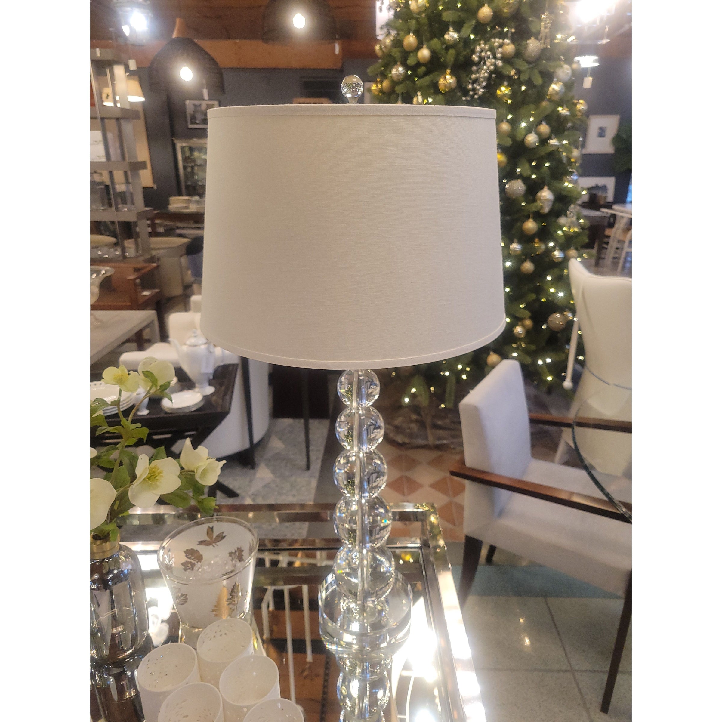 Stacked Acrylic Spheres Table Lamp w/ Shade