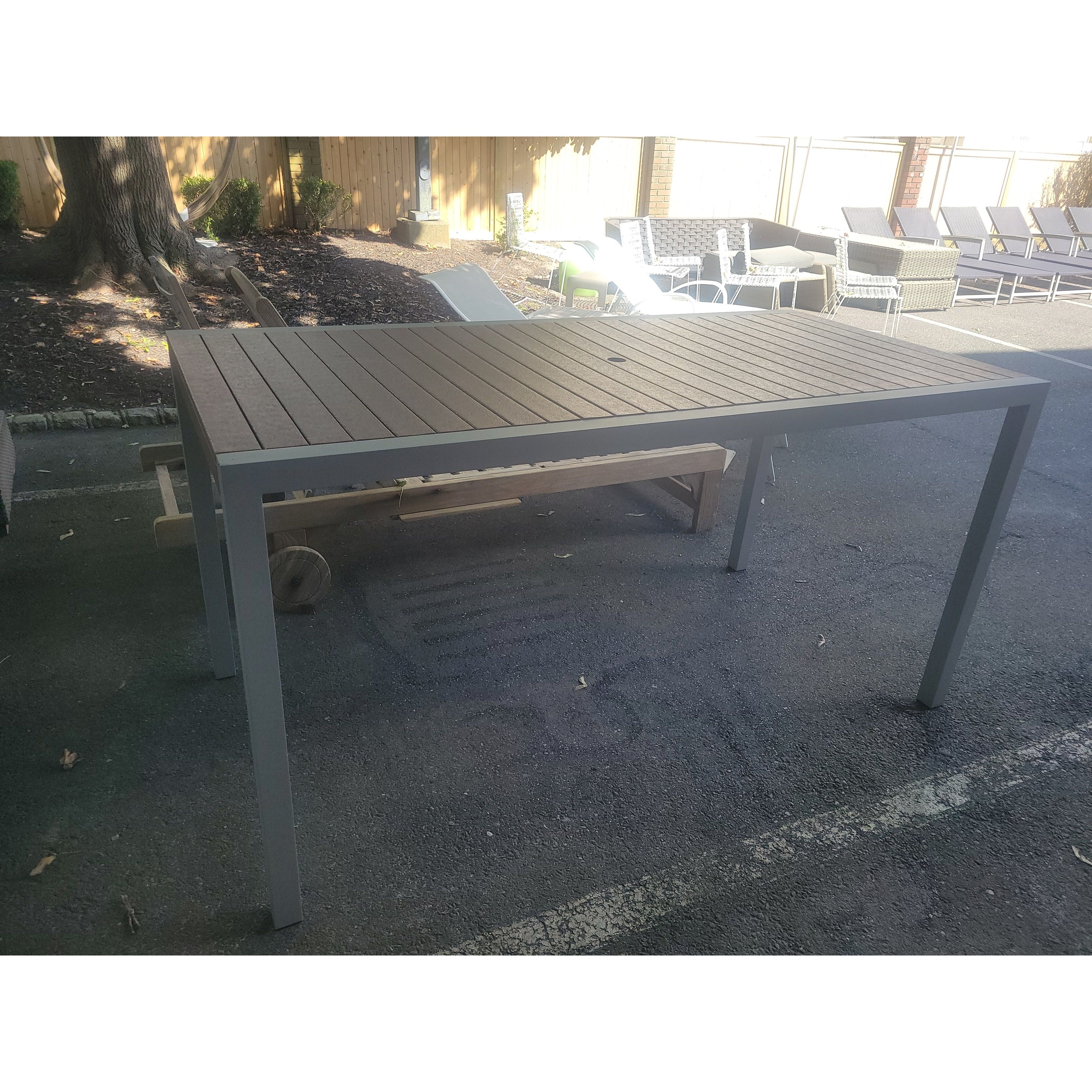 Polywood Table & 6 Counter Stools