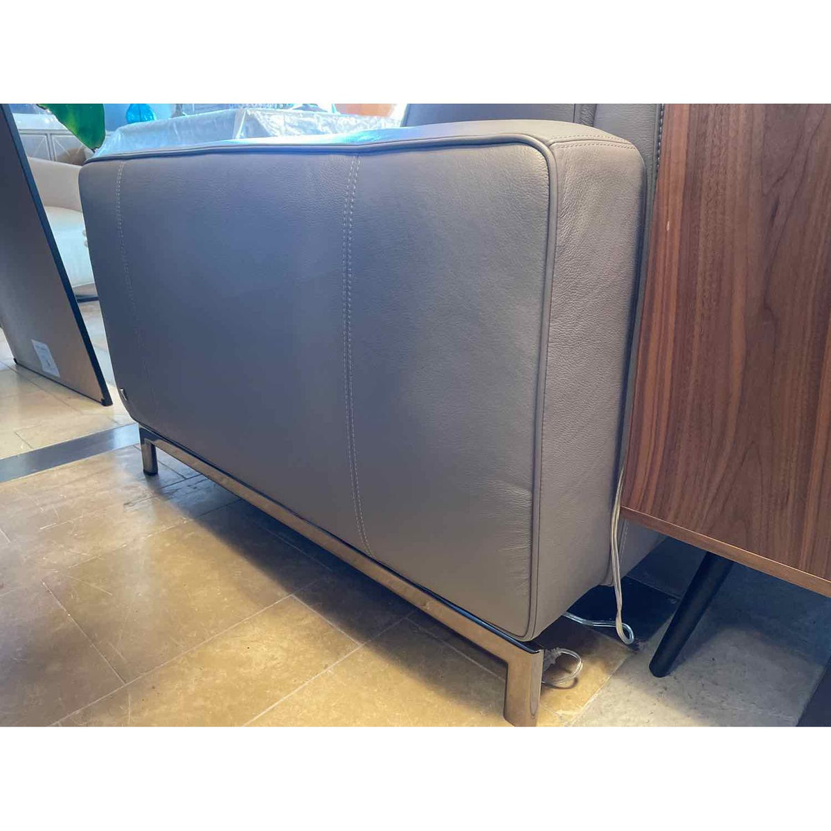 Natuzzi Capriccio Leather Sofa Bed - colletteconsignment.com