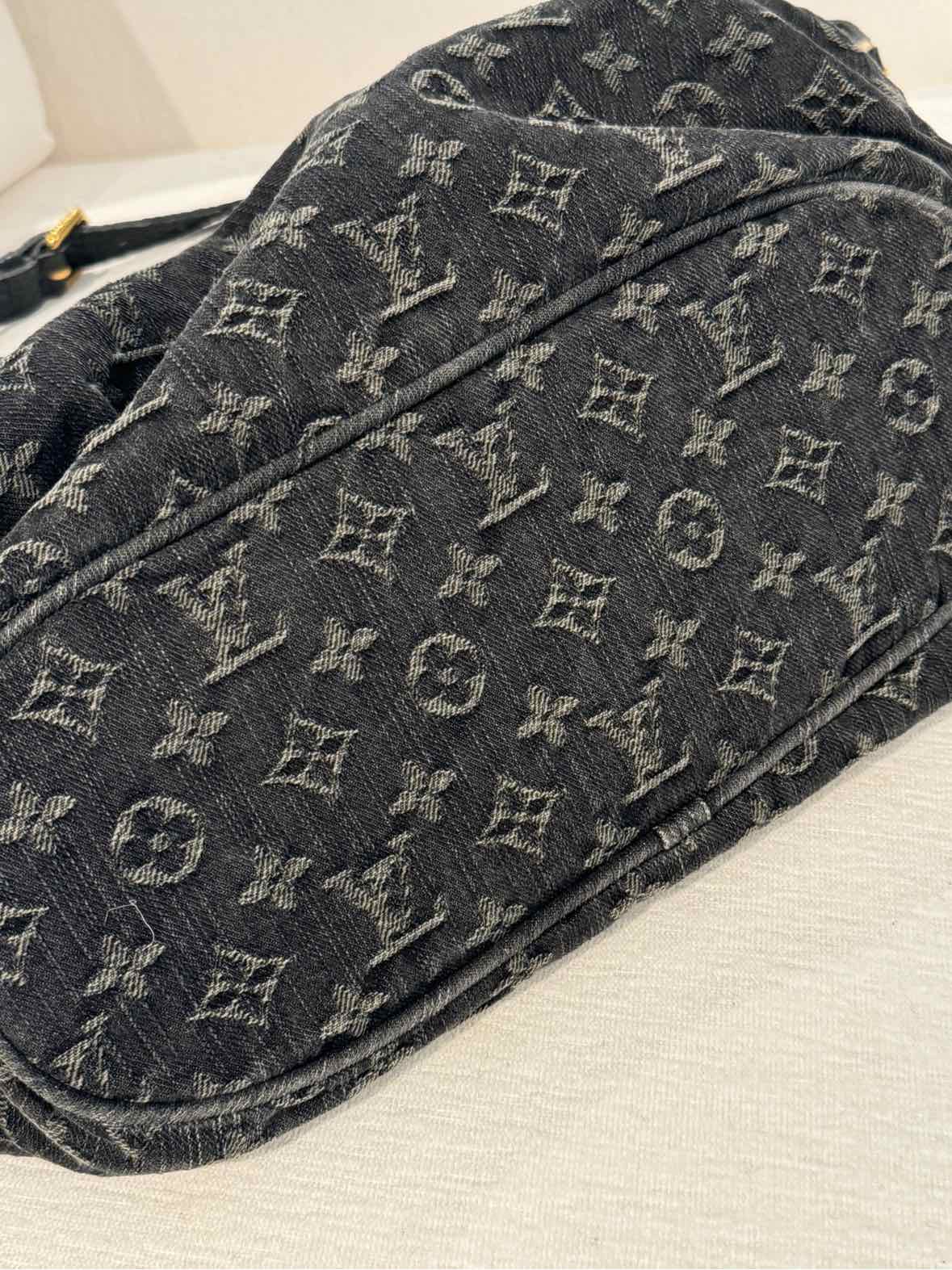 Louis Vuitton Shoulder