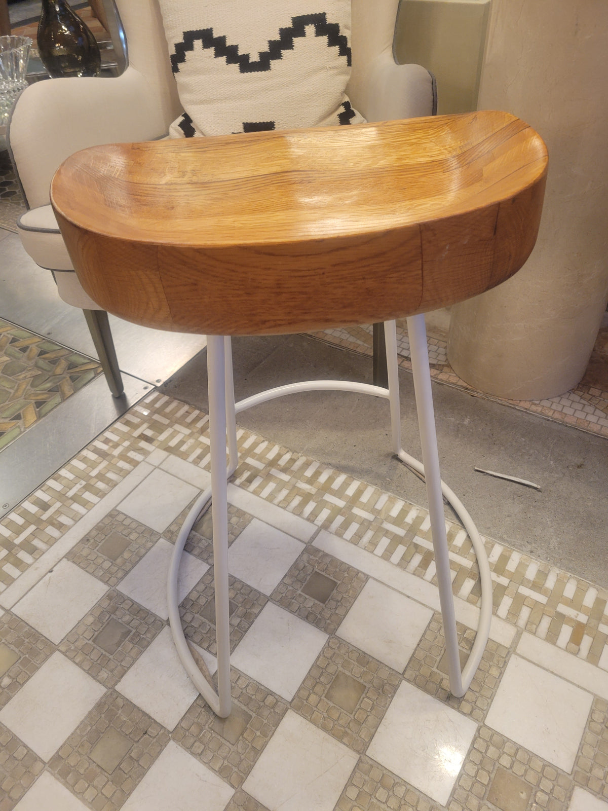 SET of 4 Wood Counter Stools on White Metal Bases