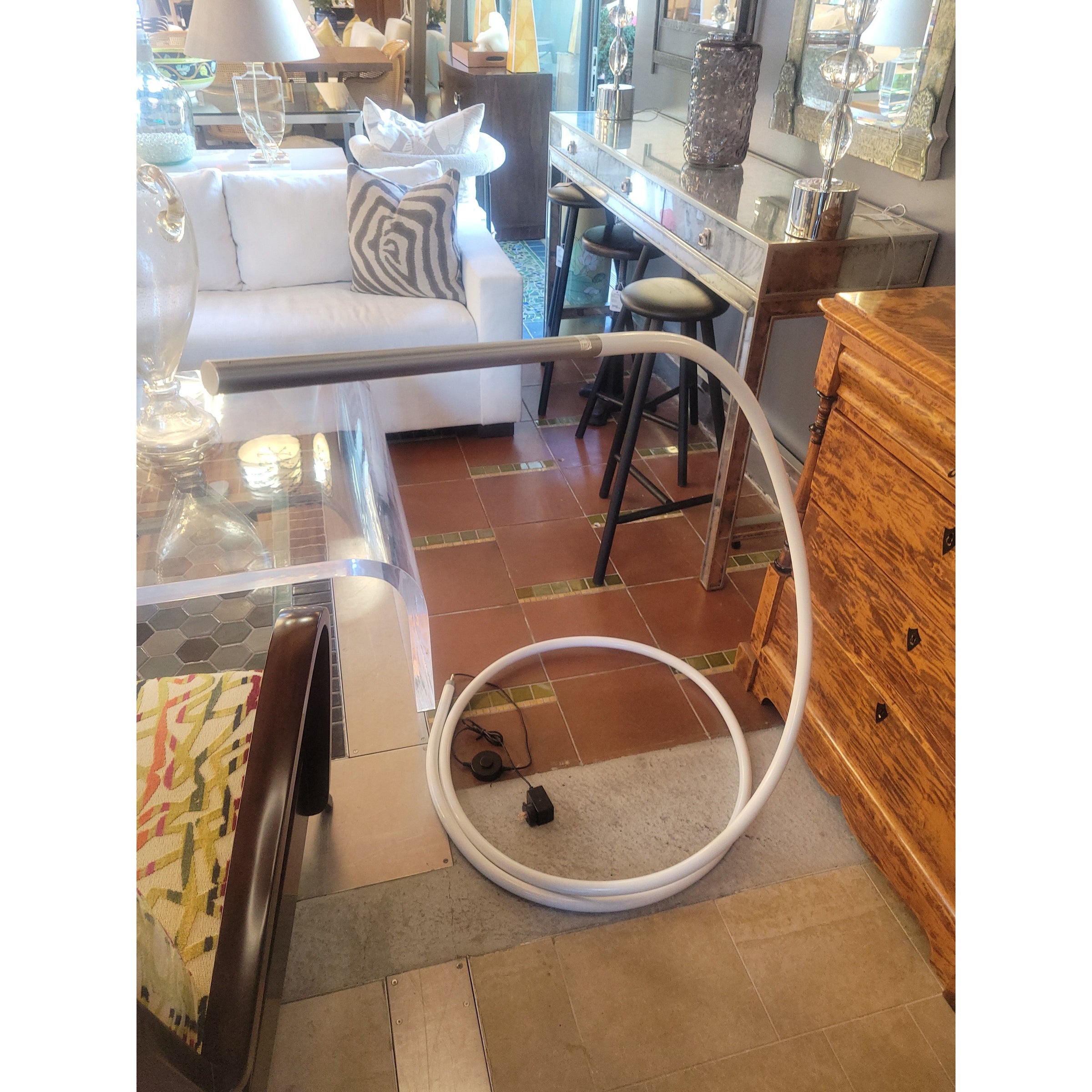 White Serpentine Floor Lamp