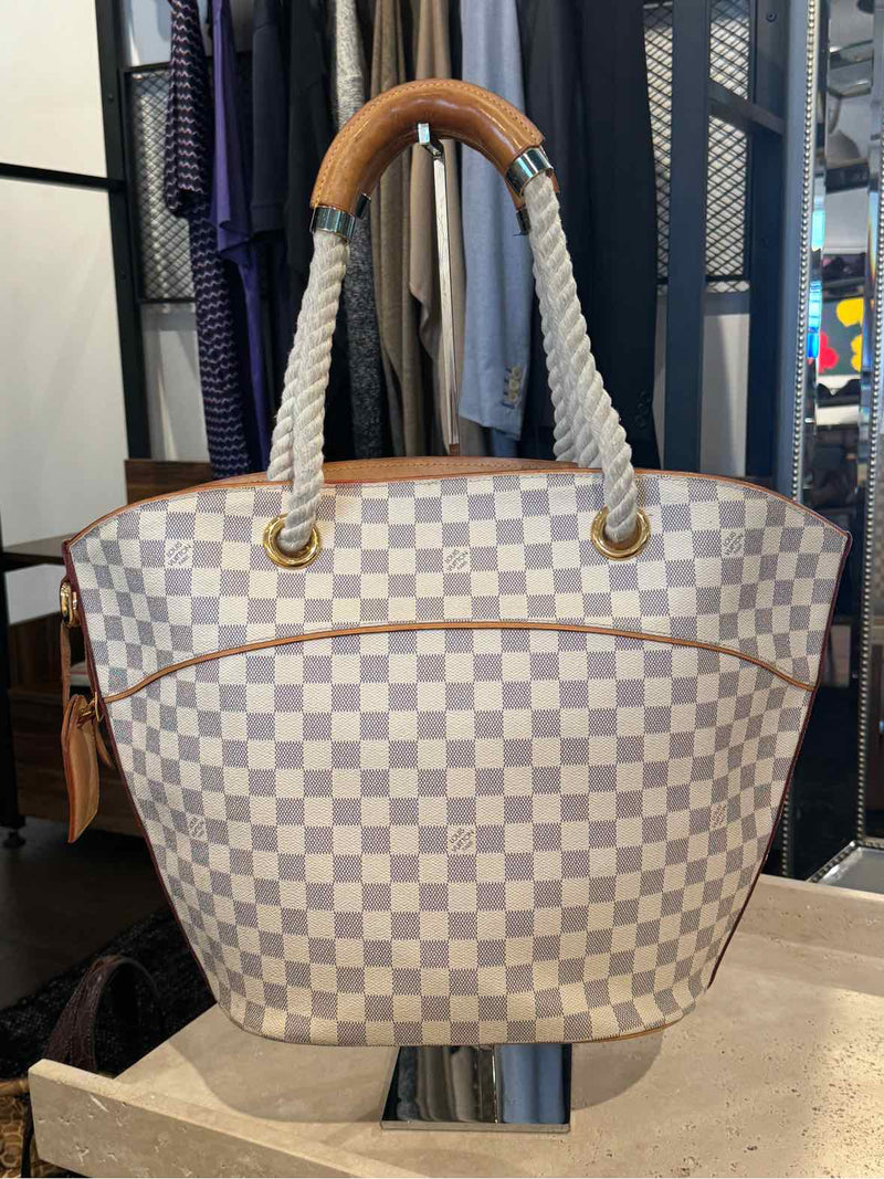 Louis Vuitton Tote