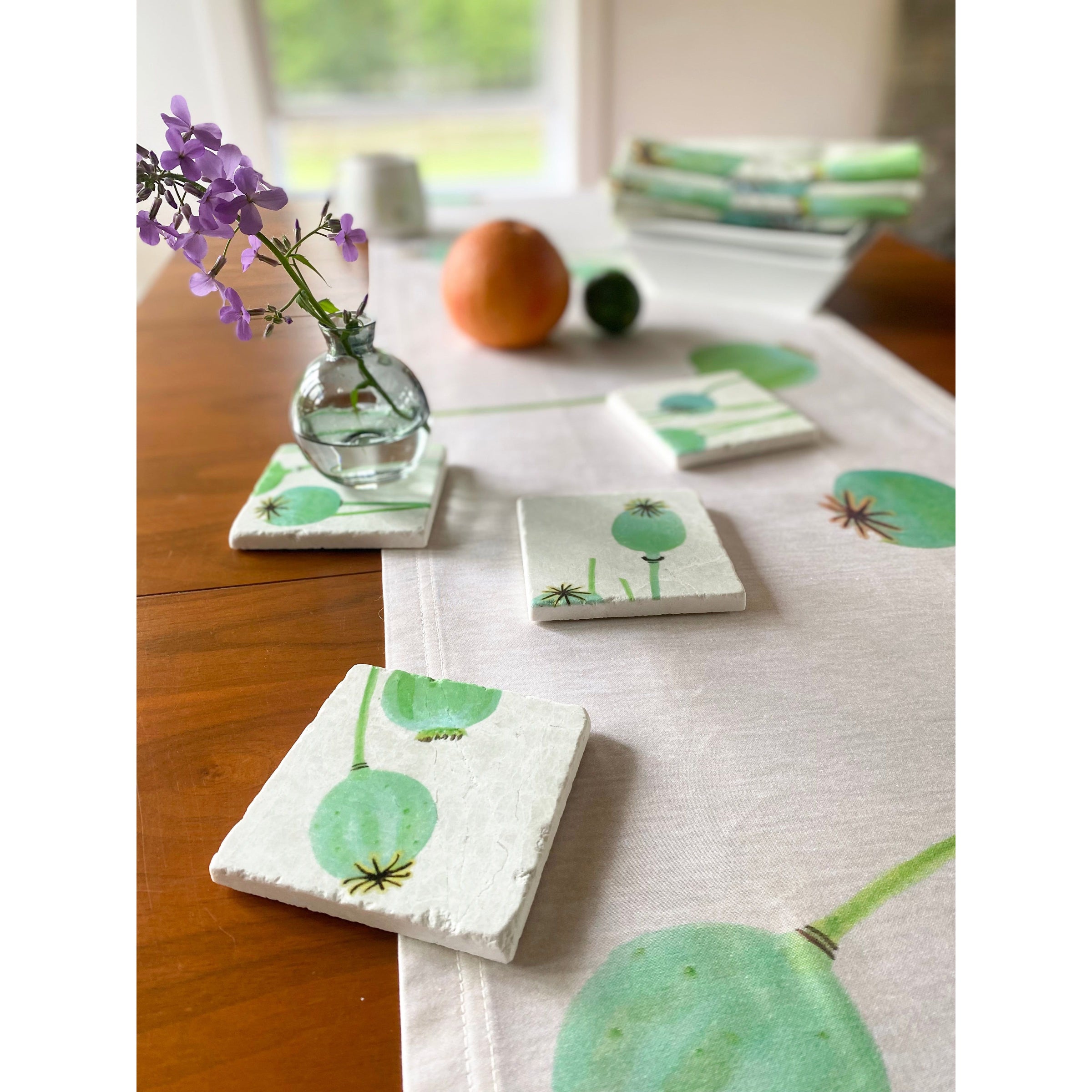 Table Runner: Poppy Pods on Ecru - colletteconsignment.com