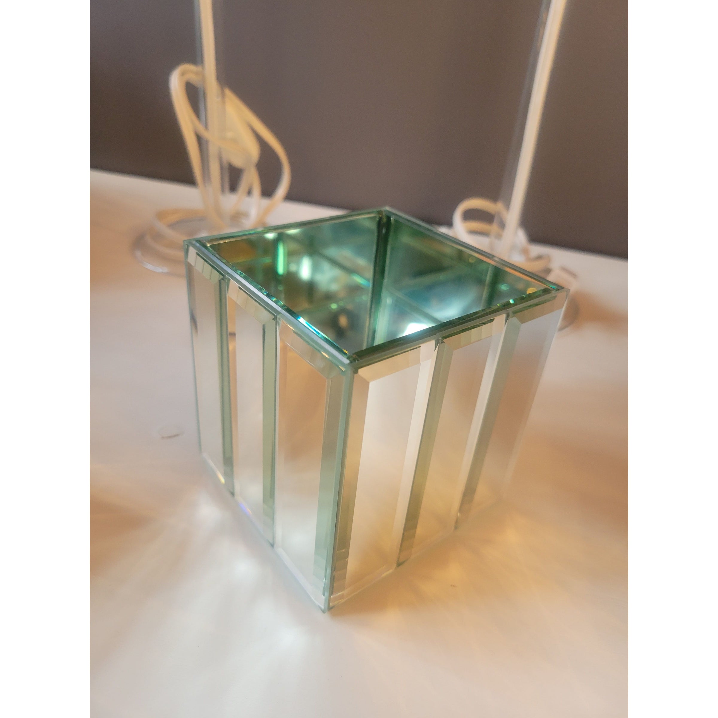Mirror Glass Cube