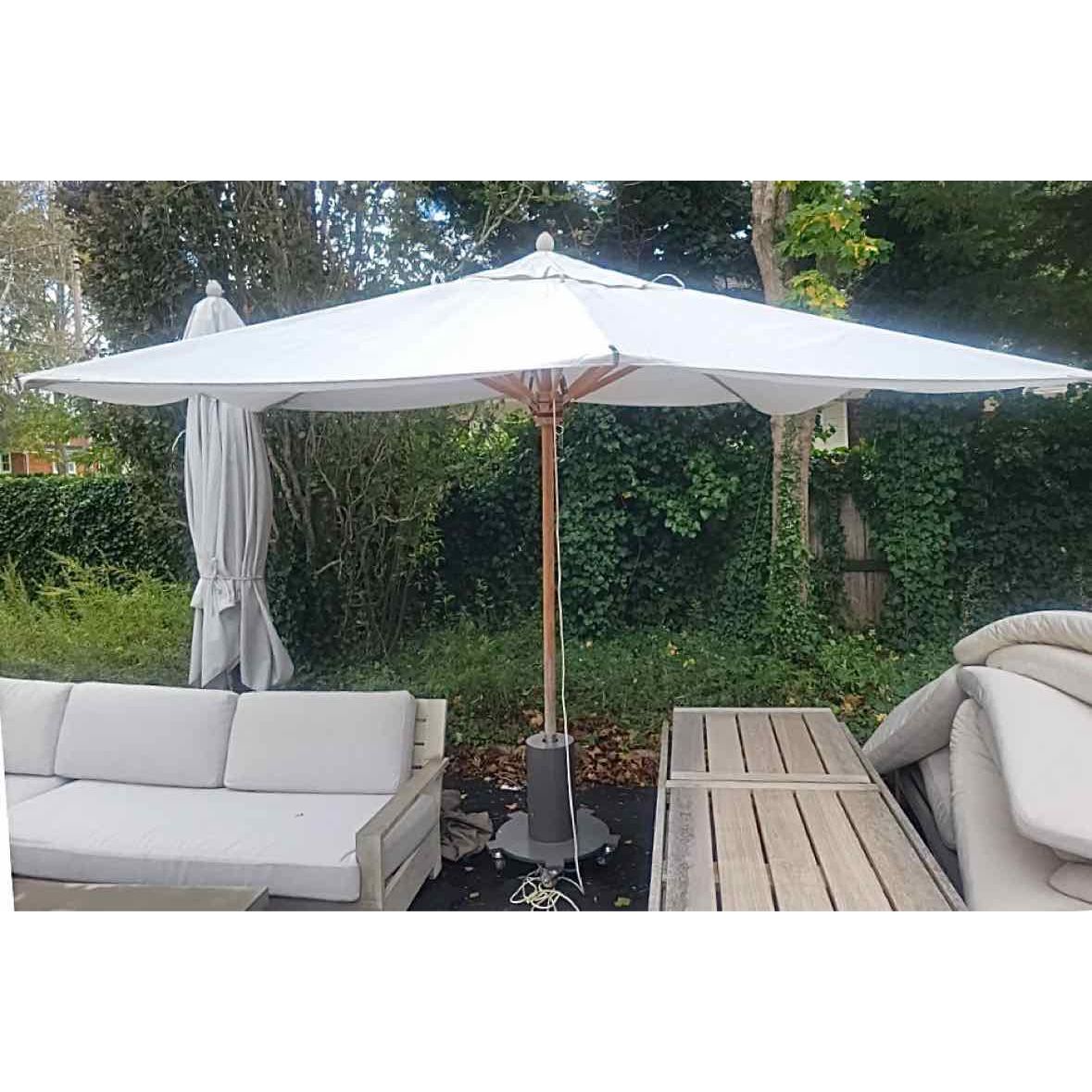 9.5-ft Square Umbrella by Santa Barbara w/ Rolling Metal Stand by Sutherland