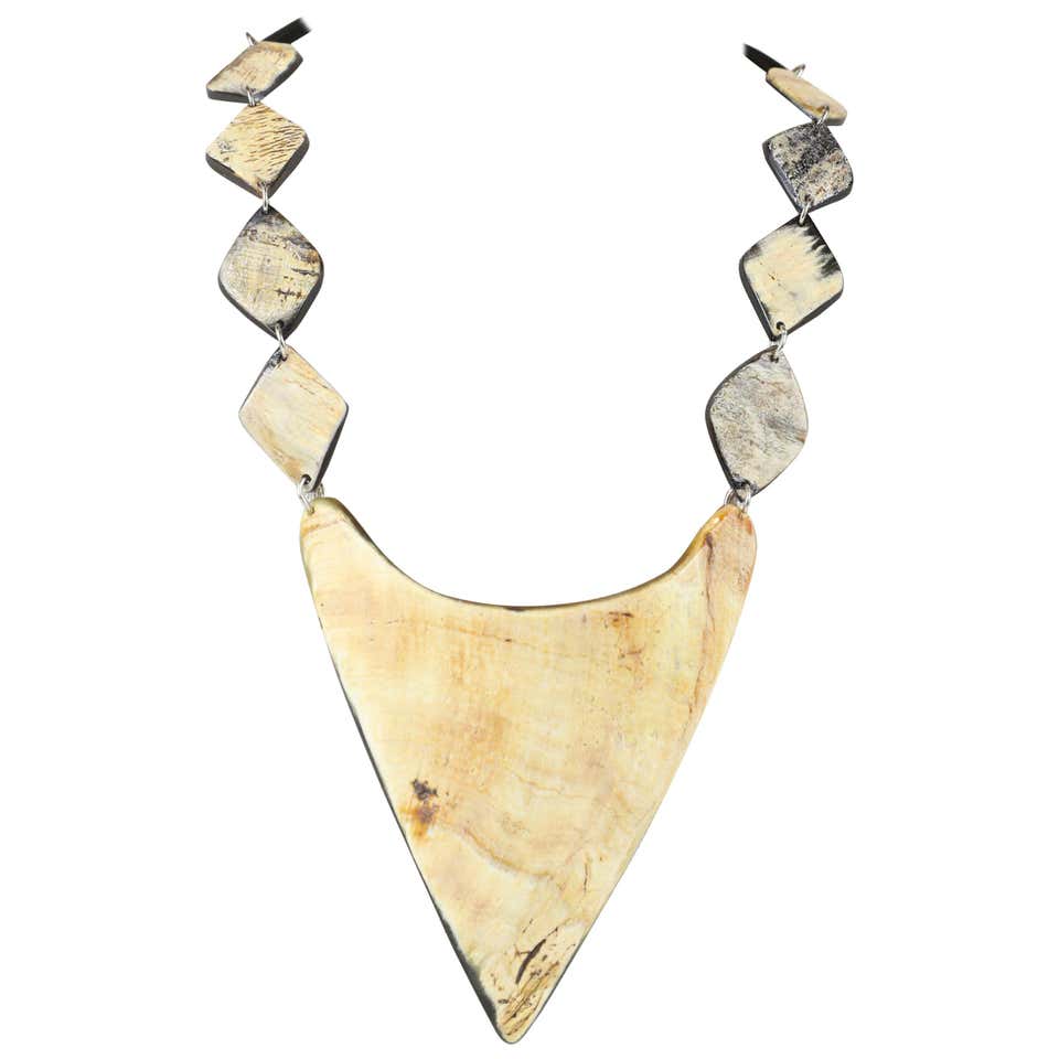 No 21 Bone Triangle Shape Necklace