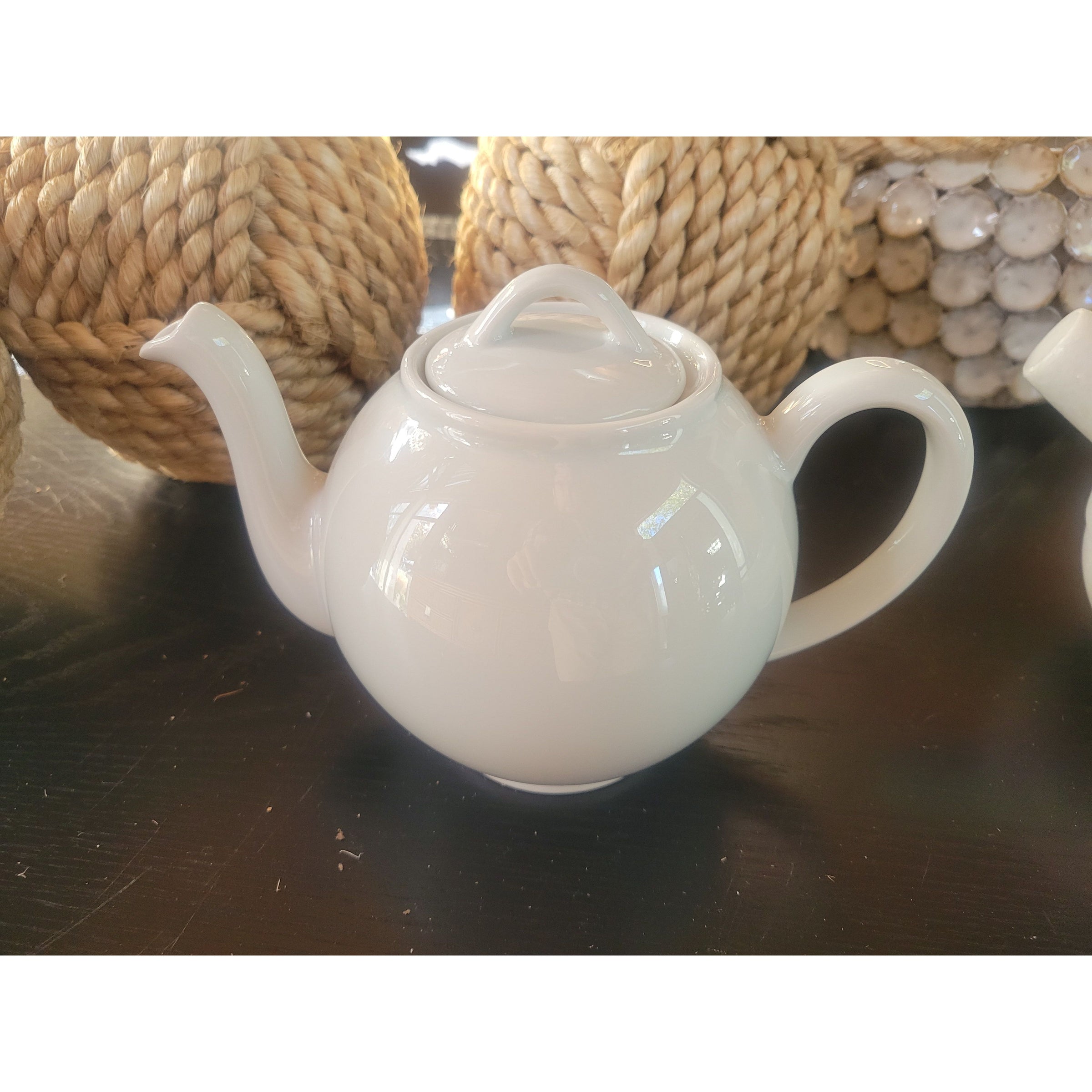 La Porcellana Bianca Porcelain Teapot