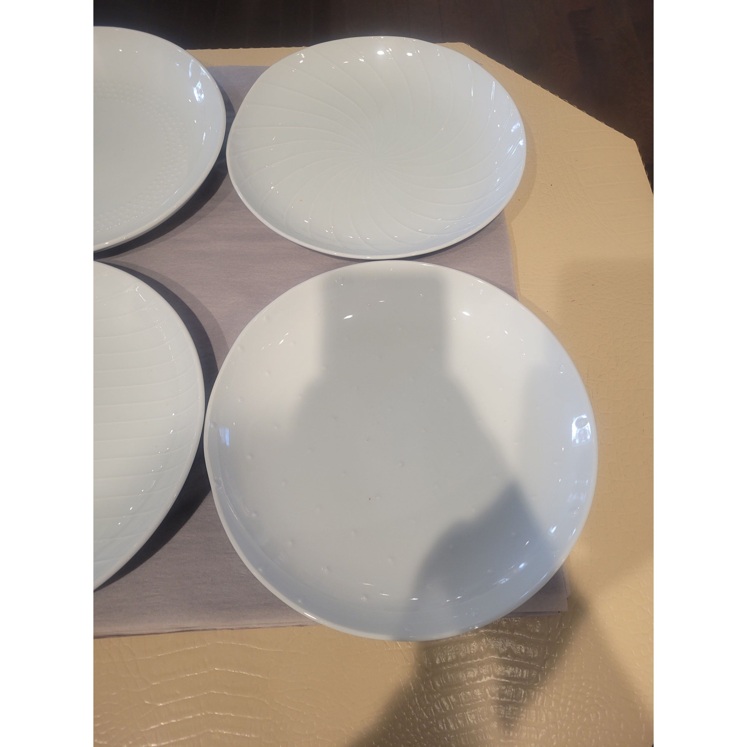 Set of 6 Dinner Plates by Hakusan